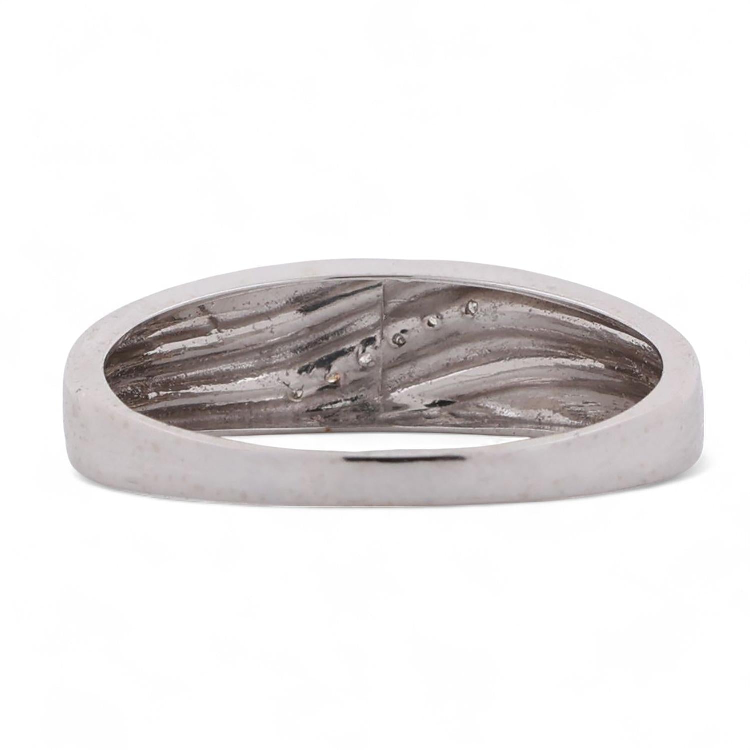 Diamond Swirl Band Ring 10K White Gold 0.04 TW Round Diamonds Size 8.75 Estate