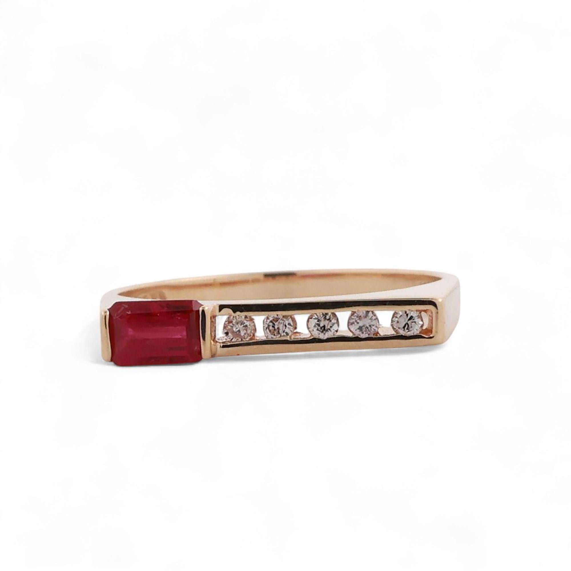 Emerald Cut Ruby Diamond Band Ring 14K Yellow Gold 0.30 CTW Size 5.75 Estate