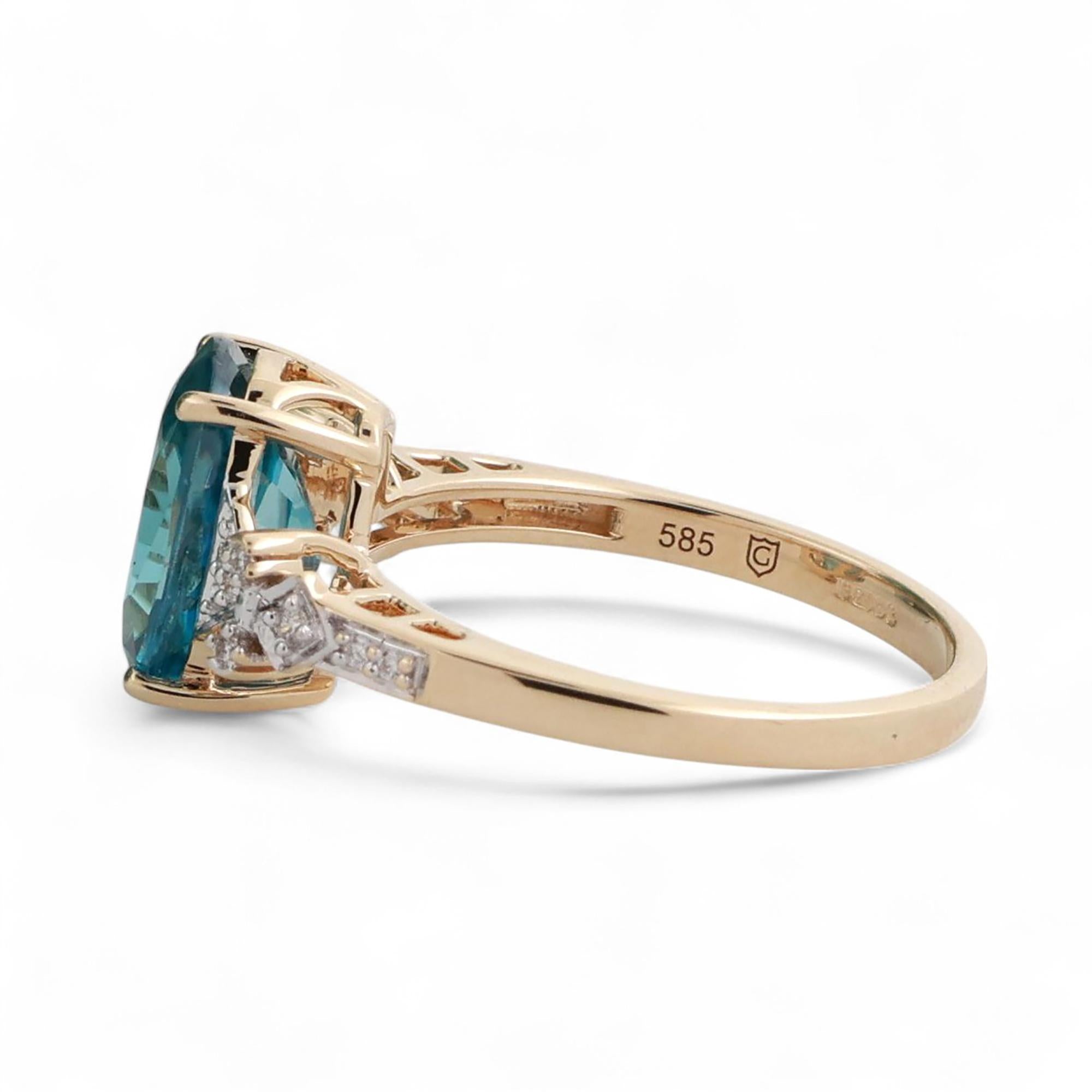 Oval Solitaire Blue Topaz Diamond Accent Ring 14K Gold 3.90 CTW Size 7.25