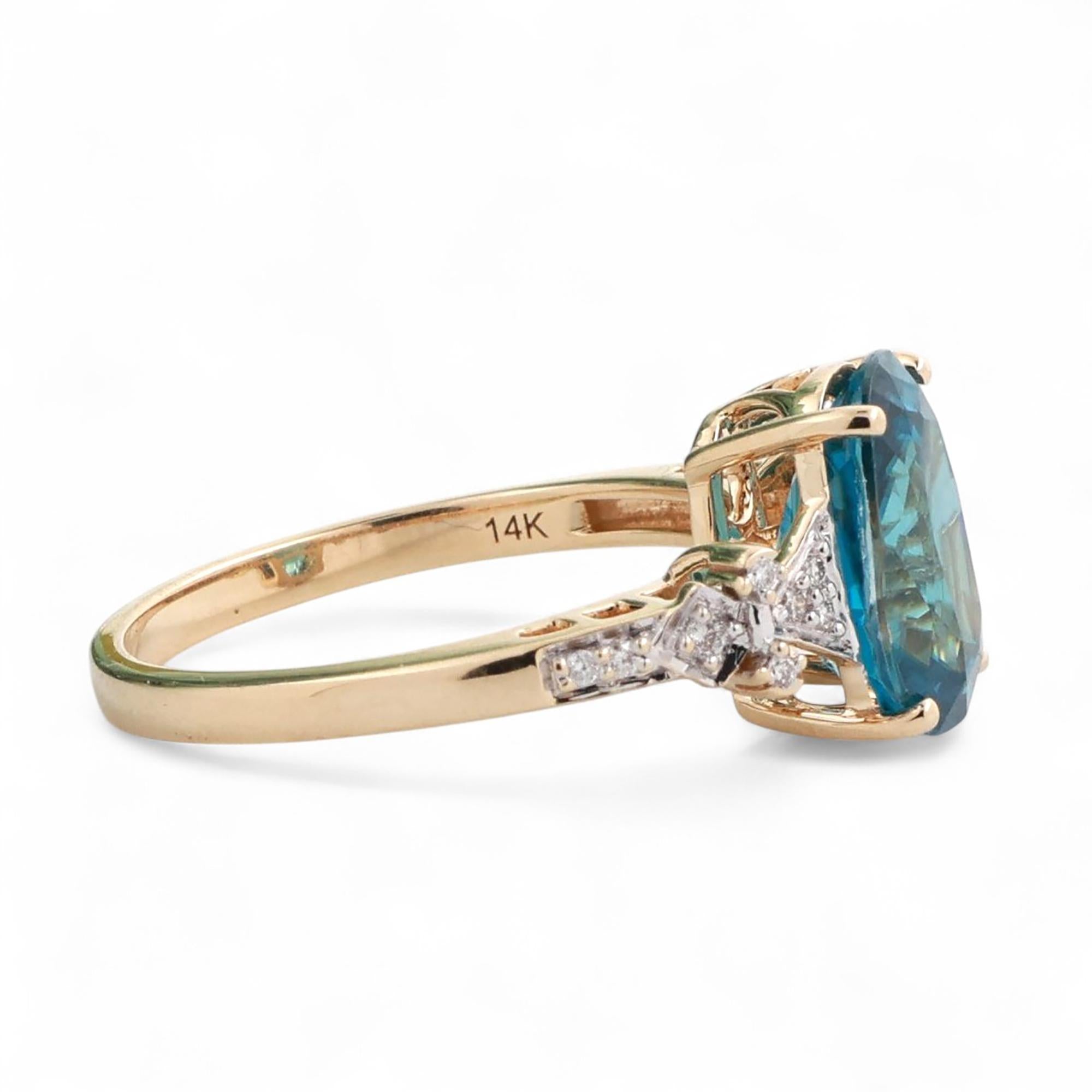 Oval Solitaire Blue Topaz Diamond Accent Ring 14K Gold 3.90 CTW Size 7.25