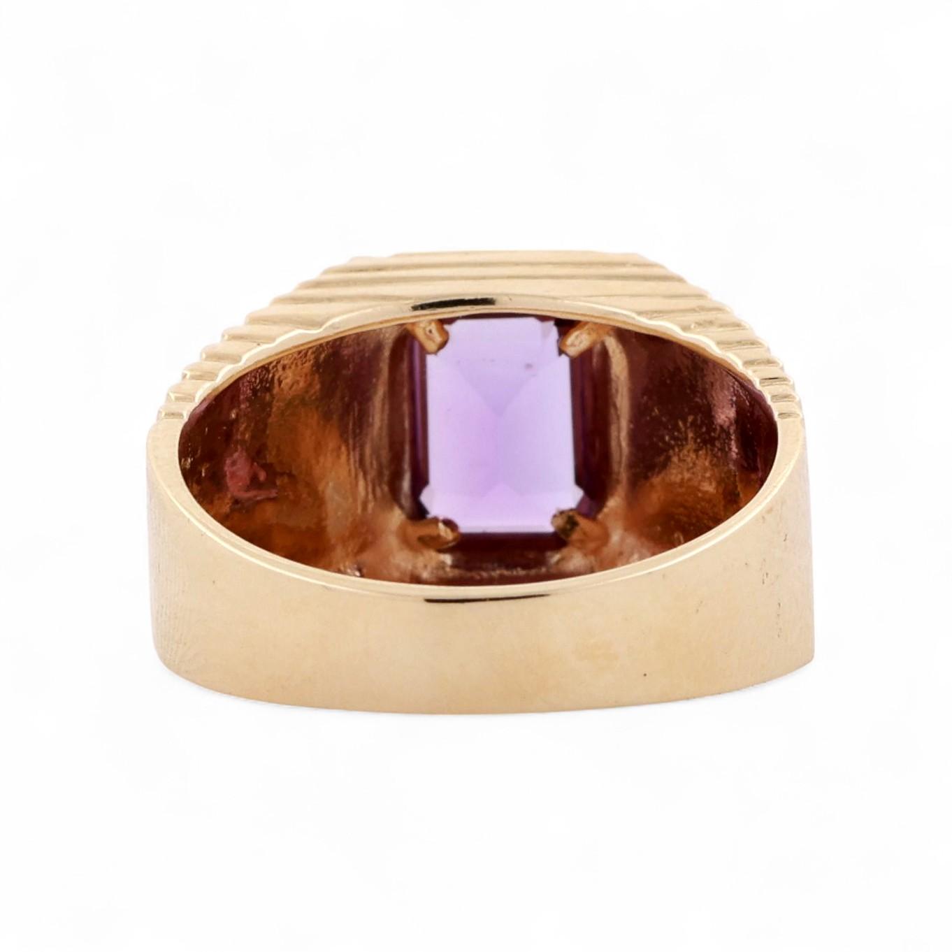 Solitaire Emerald Cut Amethyst Ring 10K Yellow Gold Ridge 0.95 CT SZ 8.25 Unisex