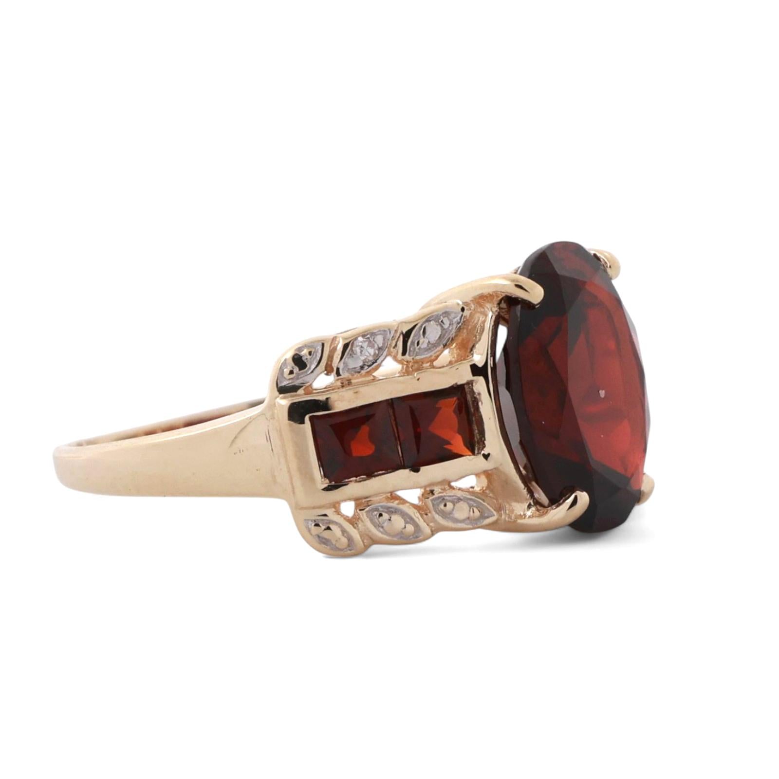 Oval Garnet Diamond Cocktail Ring 10K Gold 4.52 CTW Size 7.25 Ladies Estate