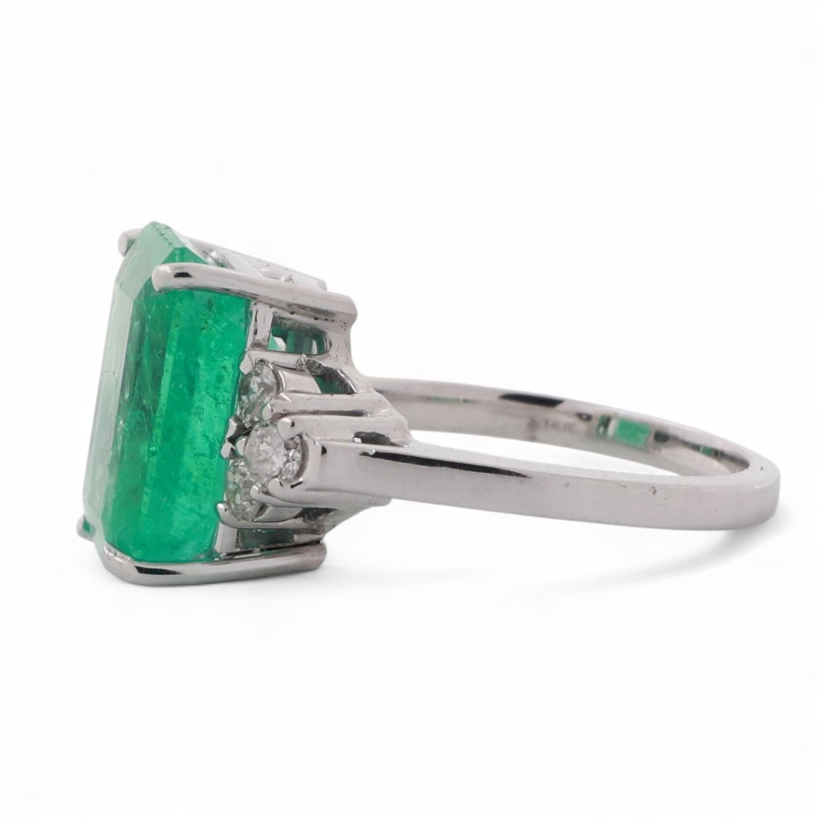 Solitaire Emerald Diamond Accent Cocktail Ring 14K White Gold 8.04 CTW Size 6.5