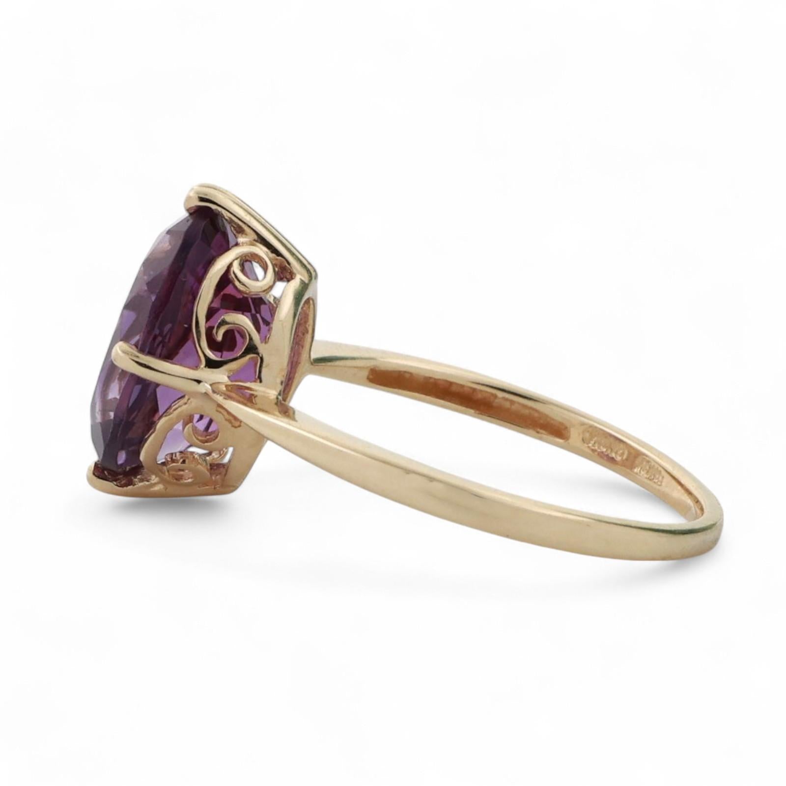 Solitaire Amethyst Oval Gemstone Cocktail Ring 14K Yellow Gold 3.10 CT Size 6.25