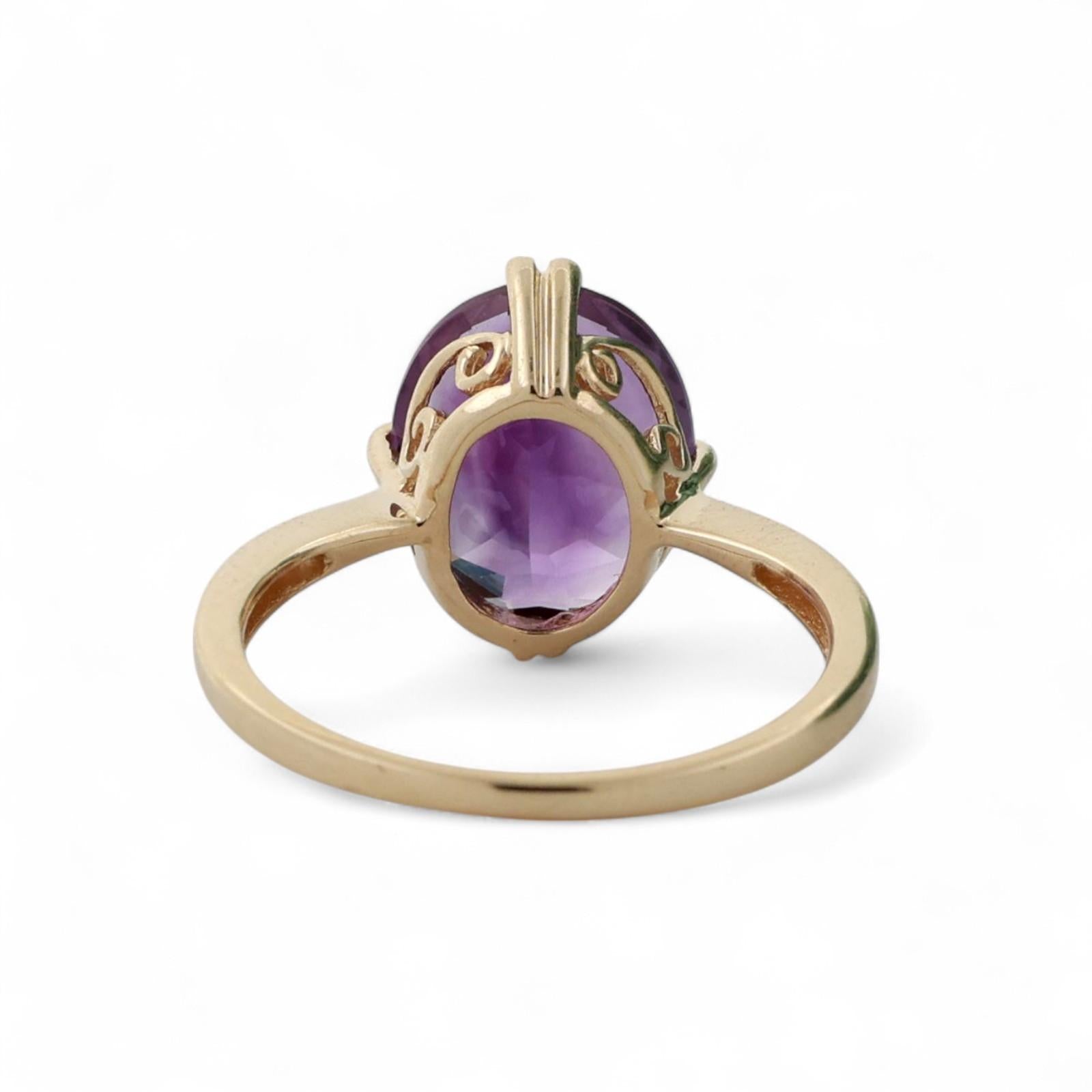 Solitaire Amethyst Oval Gemstone Cocktail Ring 14K Yellow Gold 3.10 CT Size 6.25