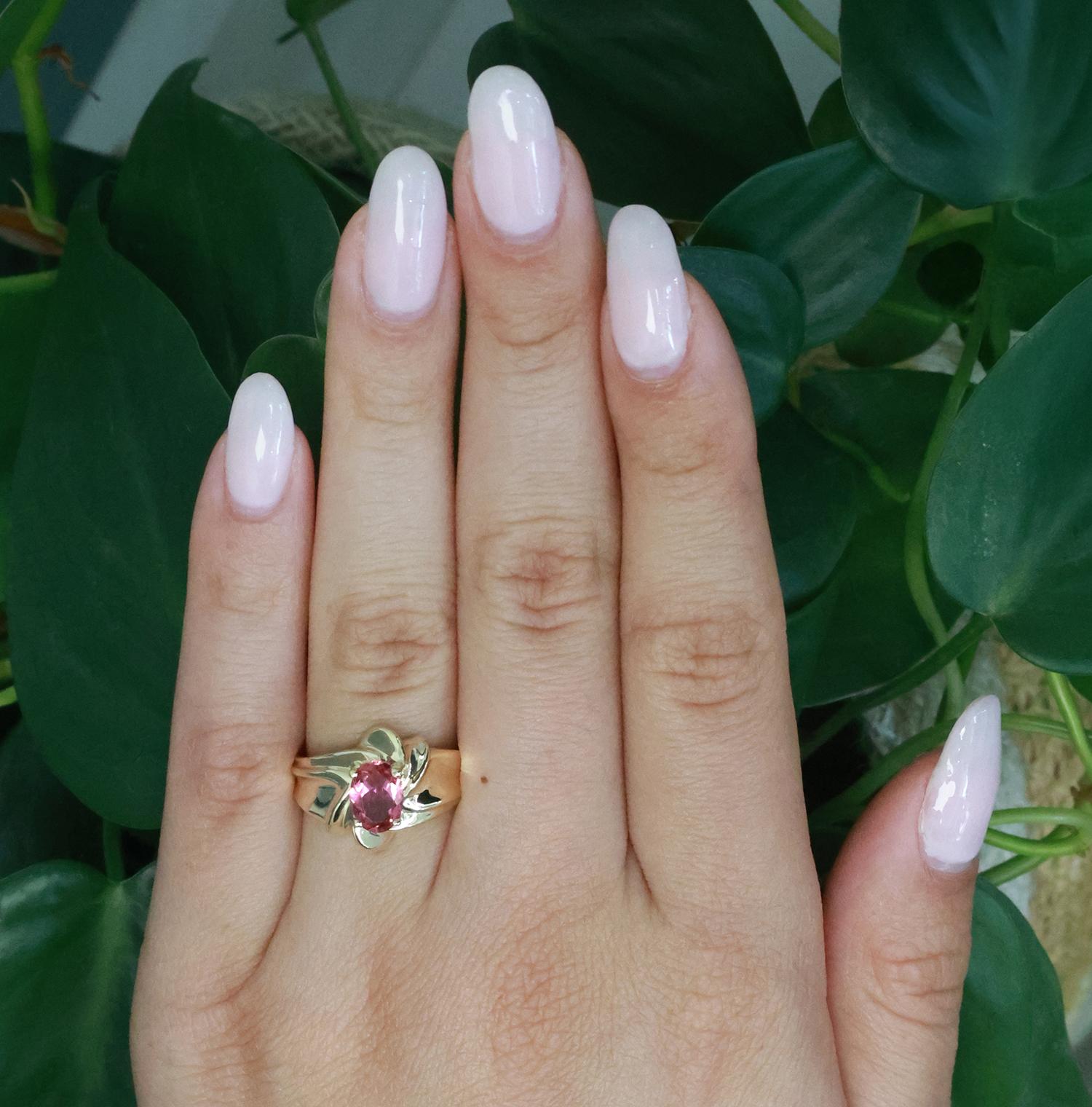 1.25 CT Pink Tourmaline Solitaire Cocktail Ring 10K Yellow Gold Size 7 Ladies