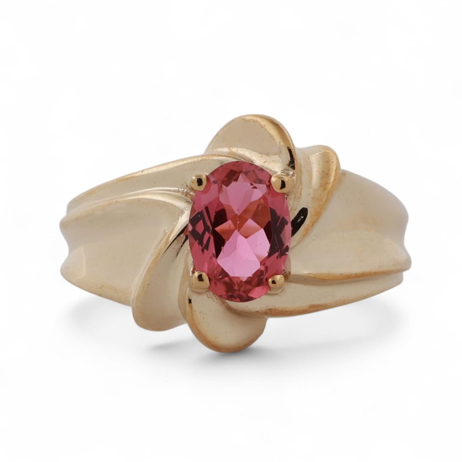 1.25 CT Pink Tourmaline Solitaire Cocktail Ring 10K Yellow Gold Size 7 Ladies
