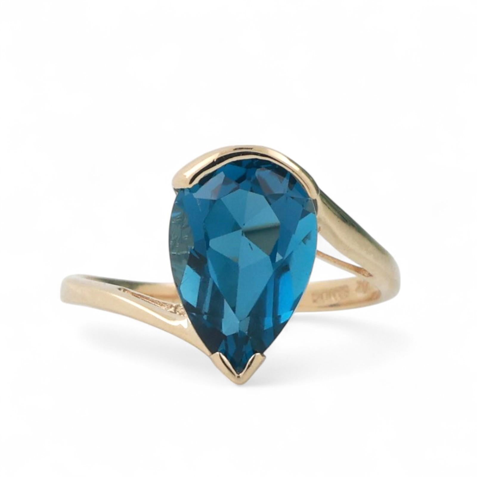 3.62 CT Pear Blue Topaz Solitaire Ring 10K Yellow Gold Size 6 Ladies Estate