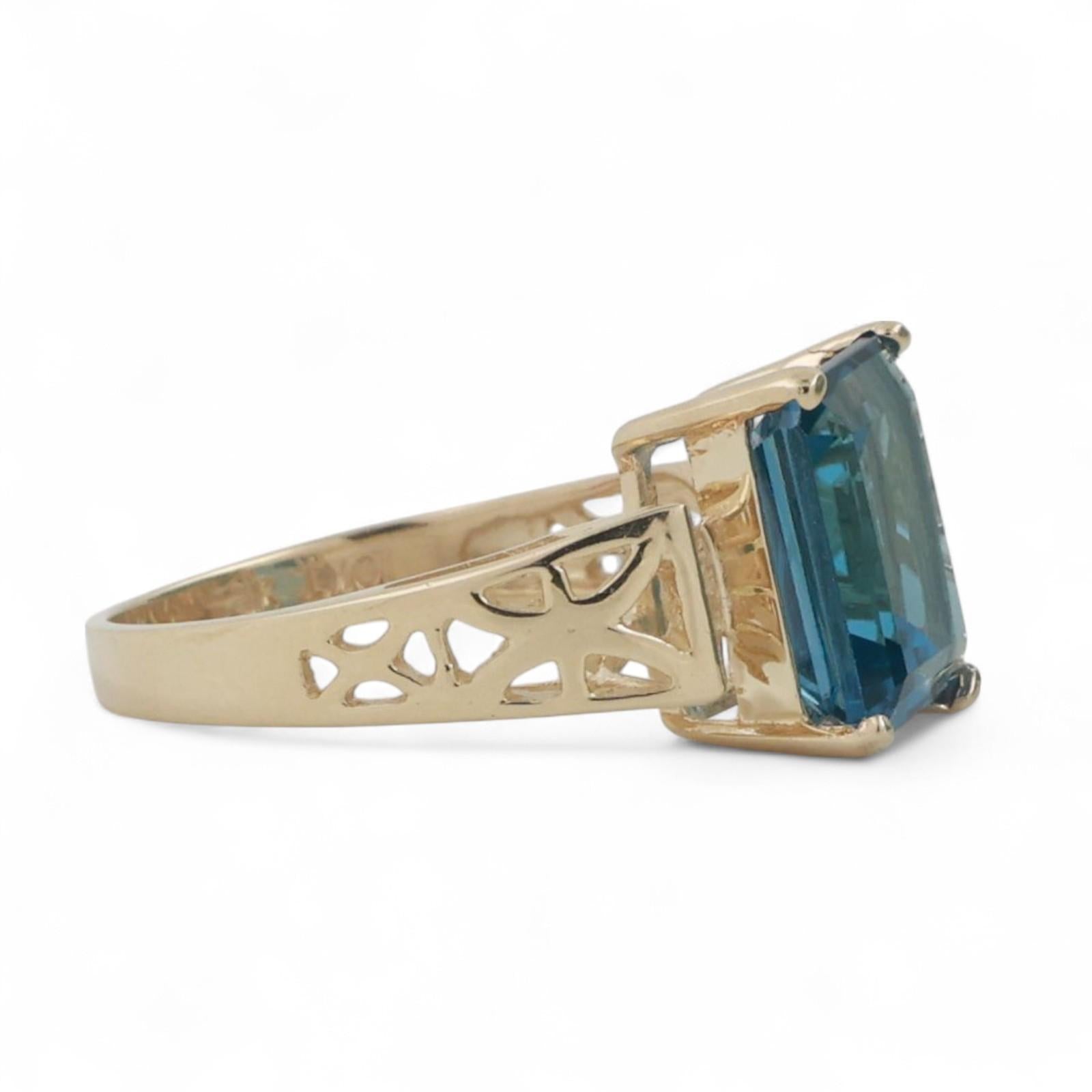 4.26 CT Blue Topaz Solitaire Ring 10K Yellow Gold Emerald Cut Size 5.75 Ladies