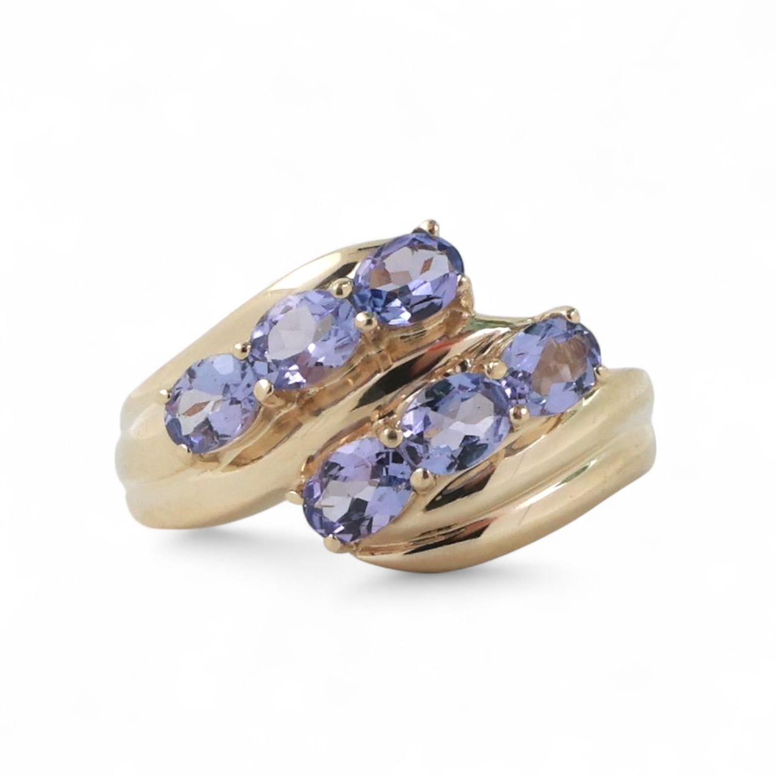 Oval Tanzanite Bypass Ring 10K Yellow Gold 1.08 CTW Size 6 Ladies Estate