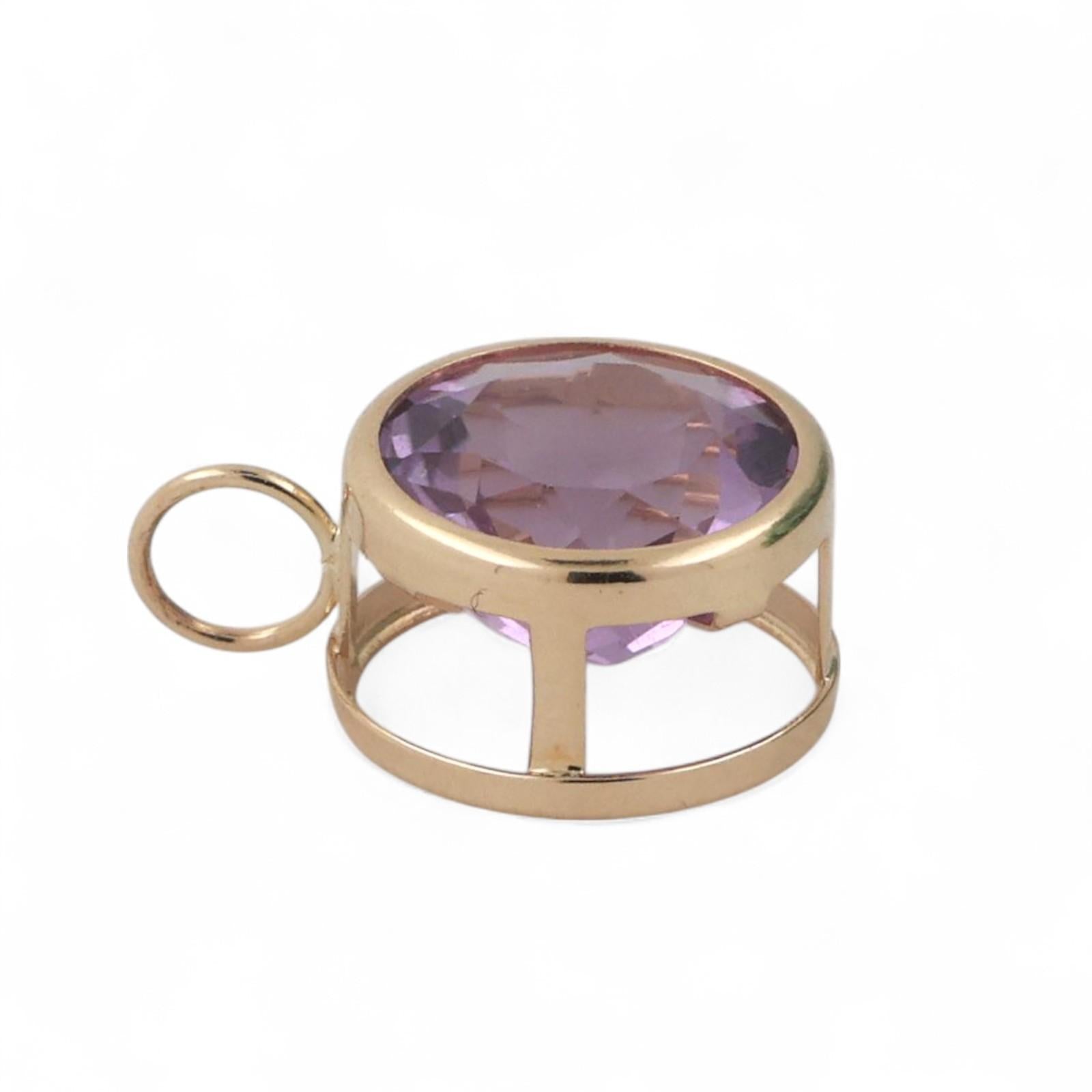 3.79 CT Round Solitaire Violet Purple Sapphire Pendant 14K Yellow Gold 0.60"