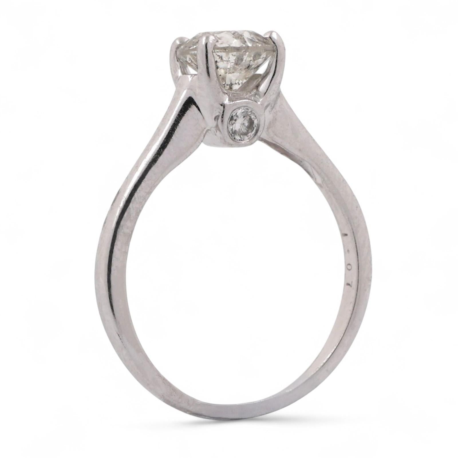 1.07 TW Solitaire Diamond Engagement Ring With Accents 18K White Gold Size 6.5