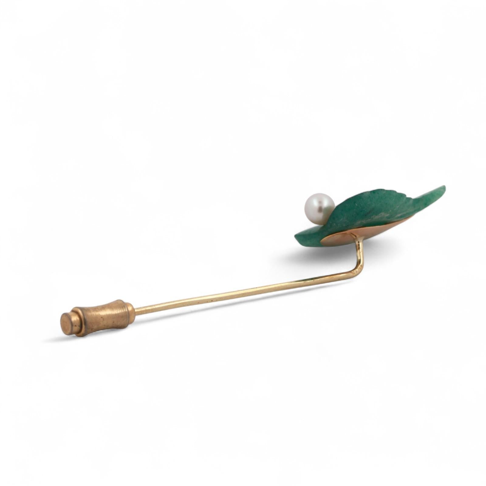 Vintage Aventurine Quartz Cultured Akoya Pearl Leaf Pin Brooch 14K Yellow Gold