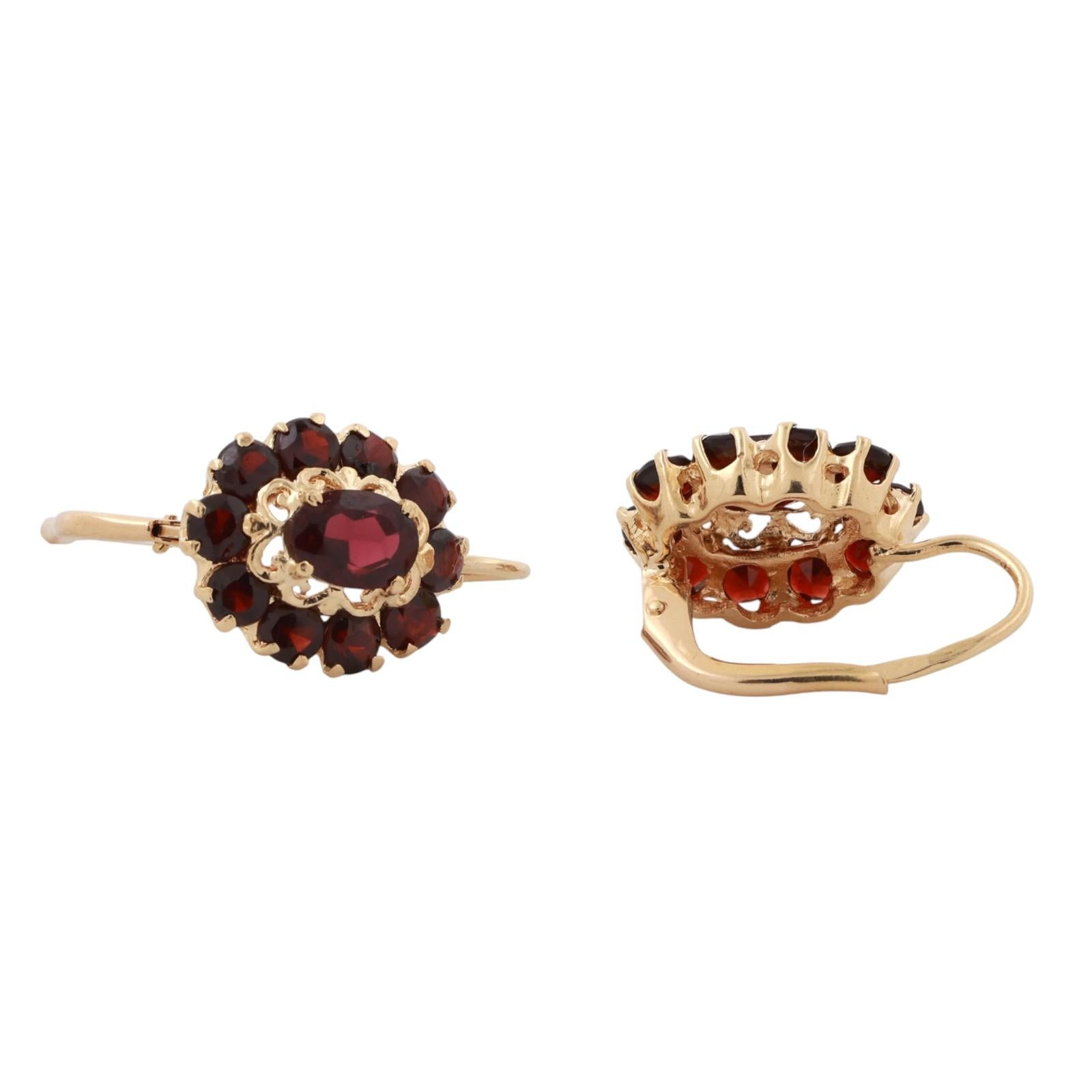 Garnet Flower Drop Dangle Earrings 18K Yellow Gold 4.70 CTW 0.85" Vintage Estate