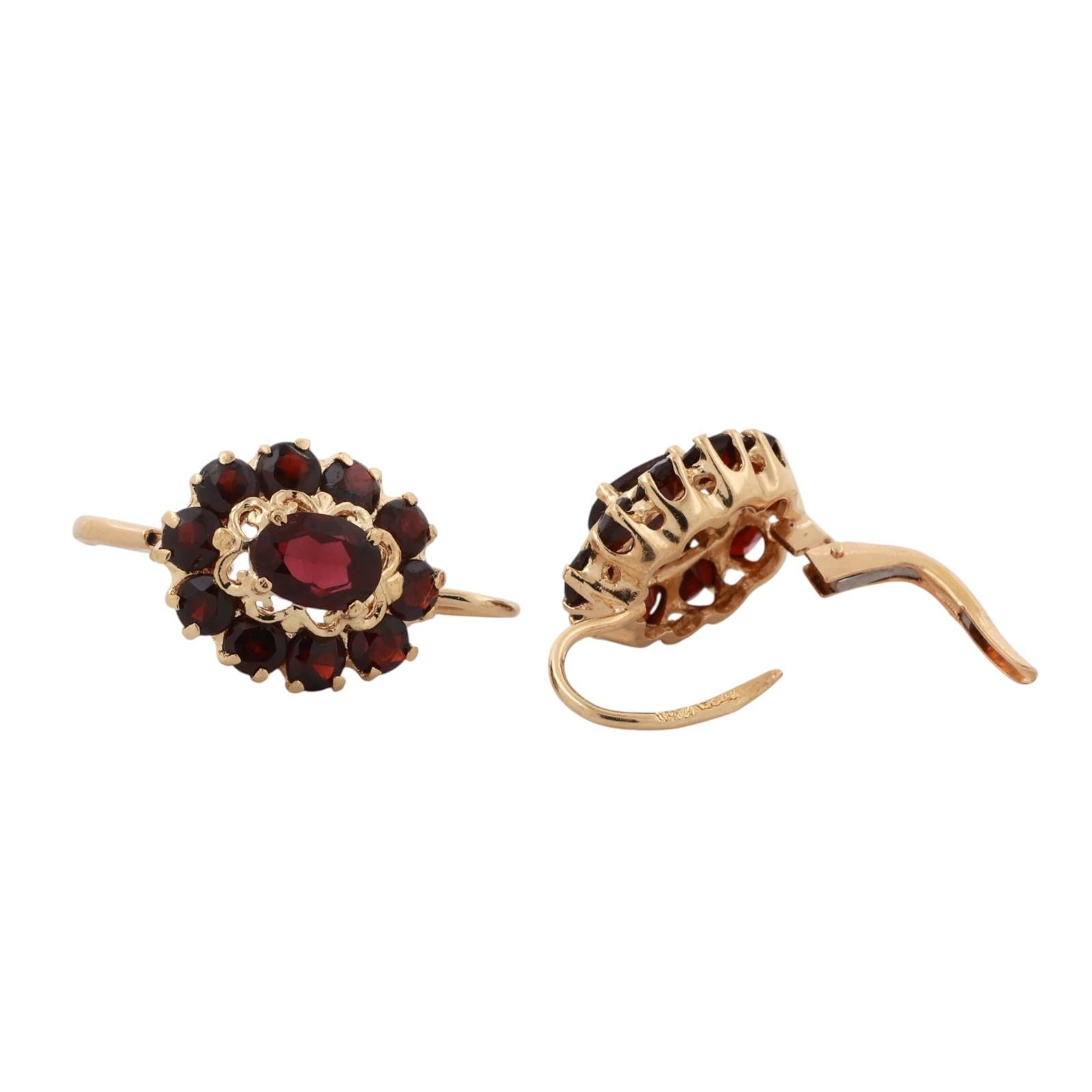Garnet Flower Drop Dangle Earrings 18K Yellow Gold 4.70 CTW 0.85" Vintage Estate