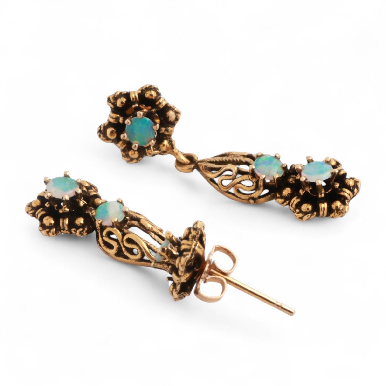 Vintage Opal Floral Filigree Drop Dangle Earrings 14K Yellow Gold 0.54 CTW 1.05"