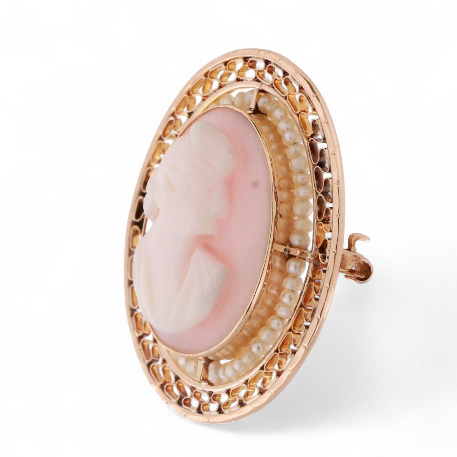 Vintage Cameo Pearl Brooch Pin 10K Yellow Gold Filigree Frame 1.05" Ladies