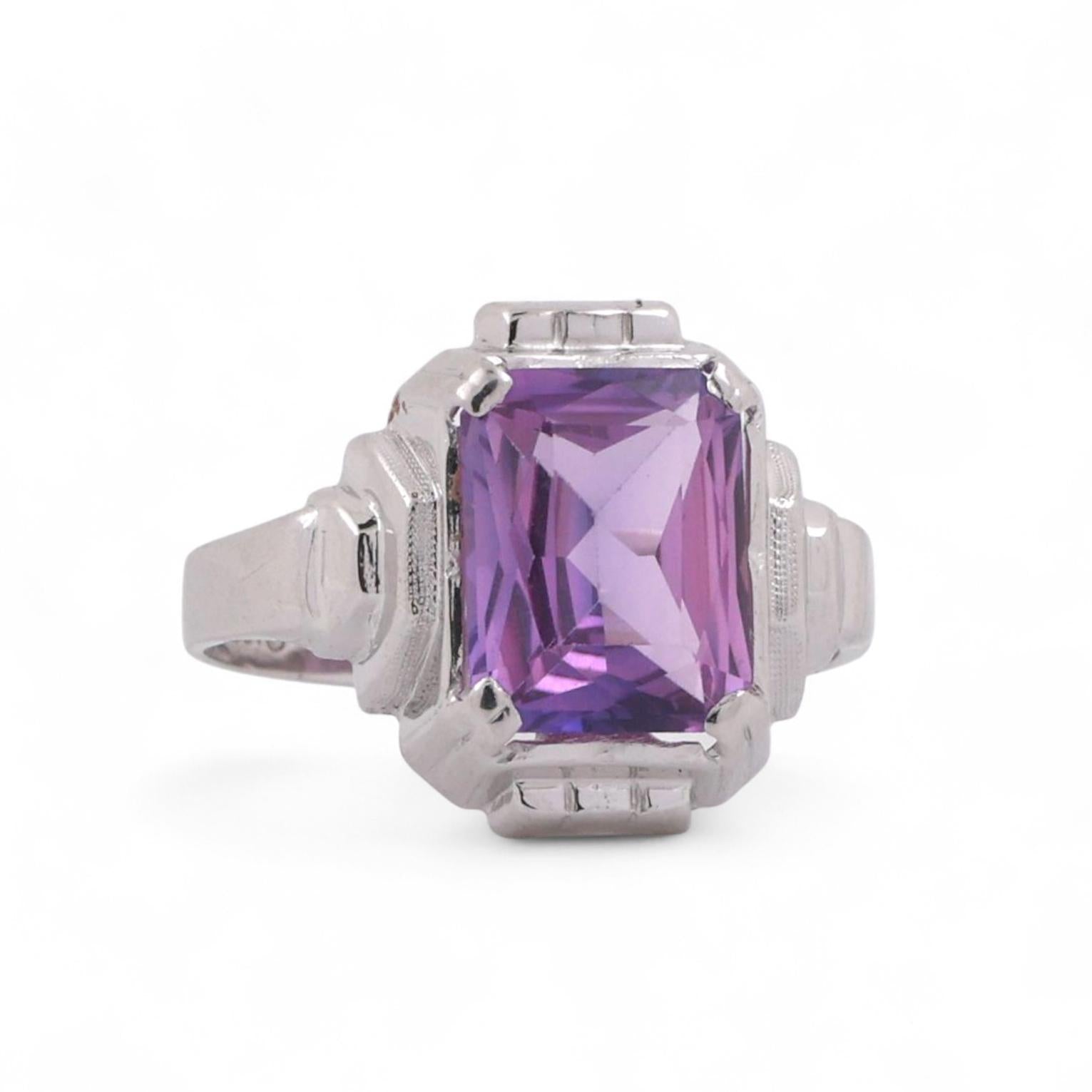 Vintage Alexandrite Gemstone Solitaire Ring 10K White Gold 2.35 CT Size 6 Estate
