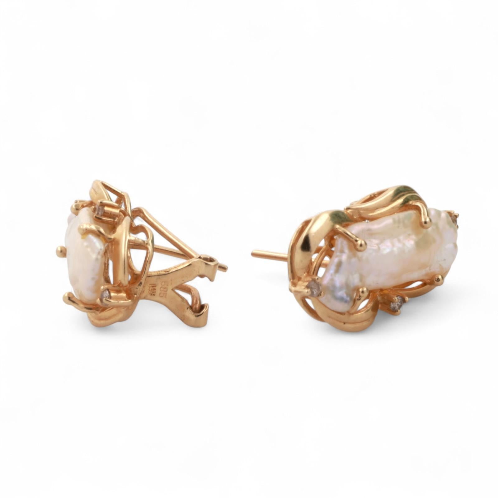 Vintage Freshwater Pearl Diamond Earrings 14K Yellow Gold 1.29" Omega Backs