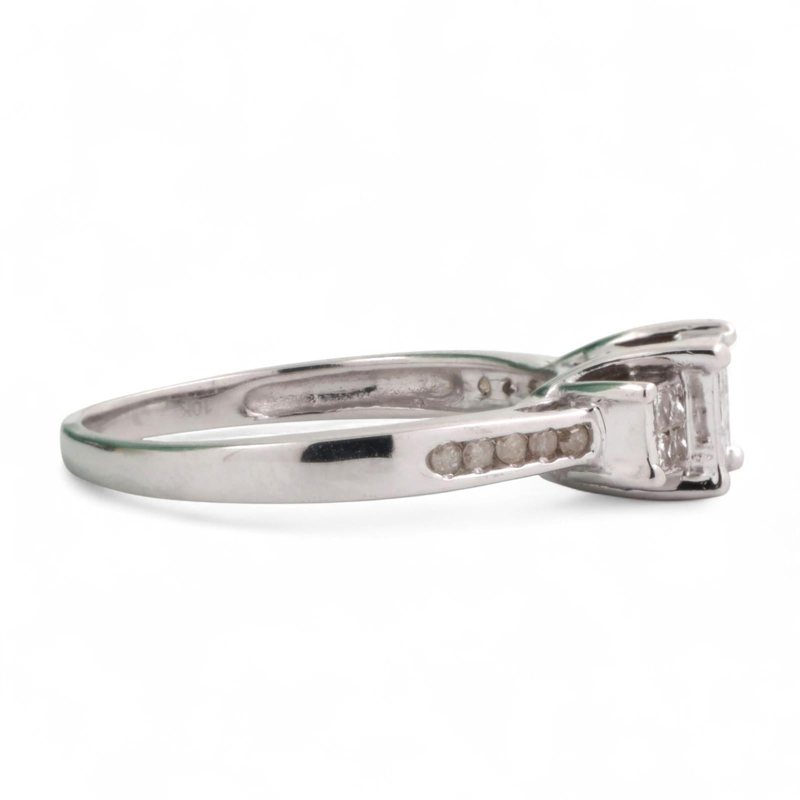 0.60 TW Princess Cluster Diamond Ring 10K White Gold Size 8.5 Ladies Estate