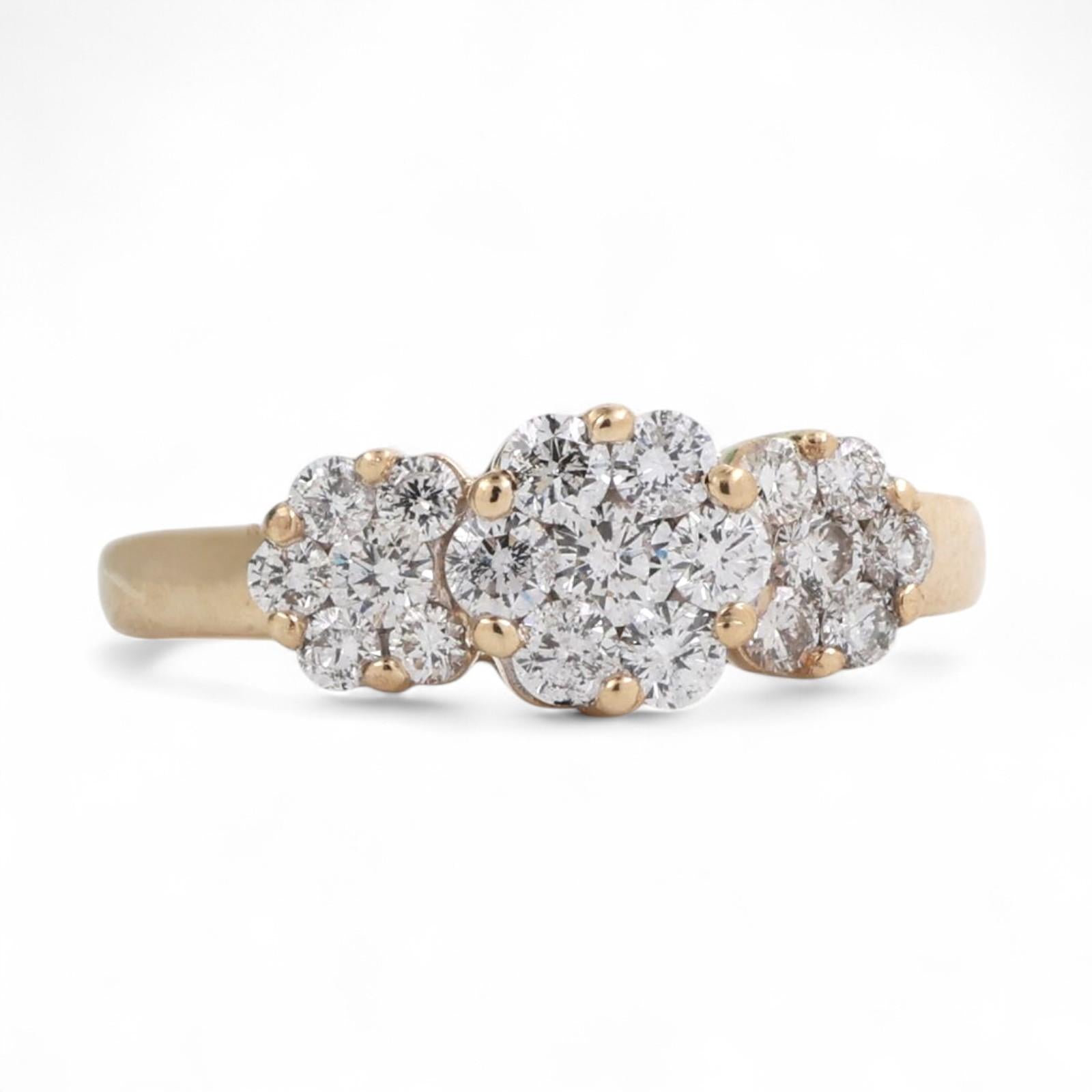 1.00 TW Cluster Diamond Flower Ring 14K Yellow Gold Size 7.25 Ladies Estate