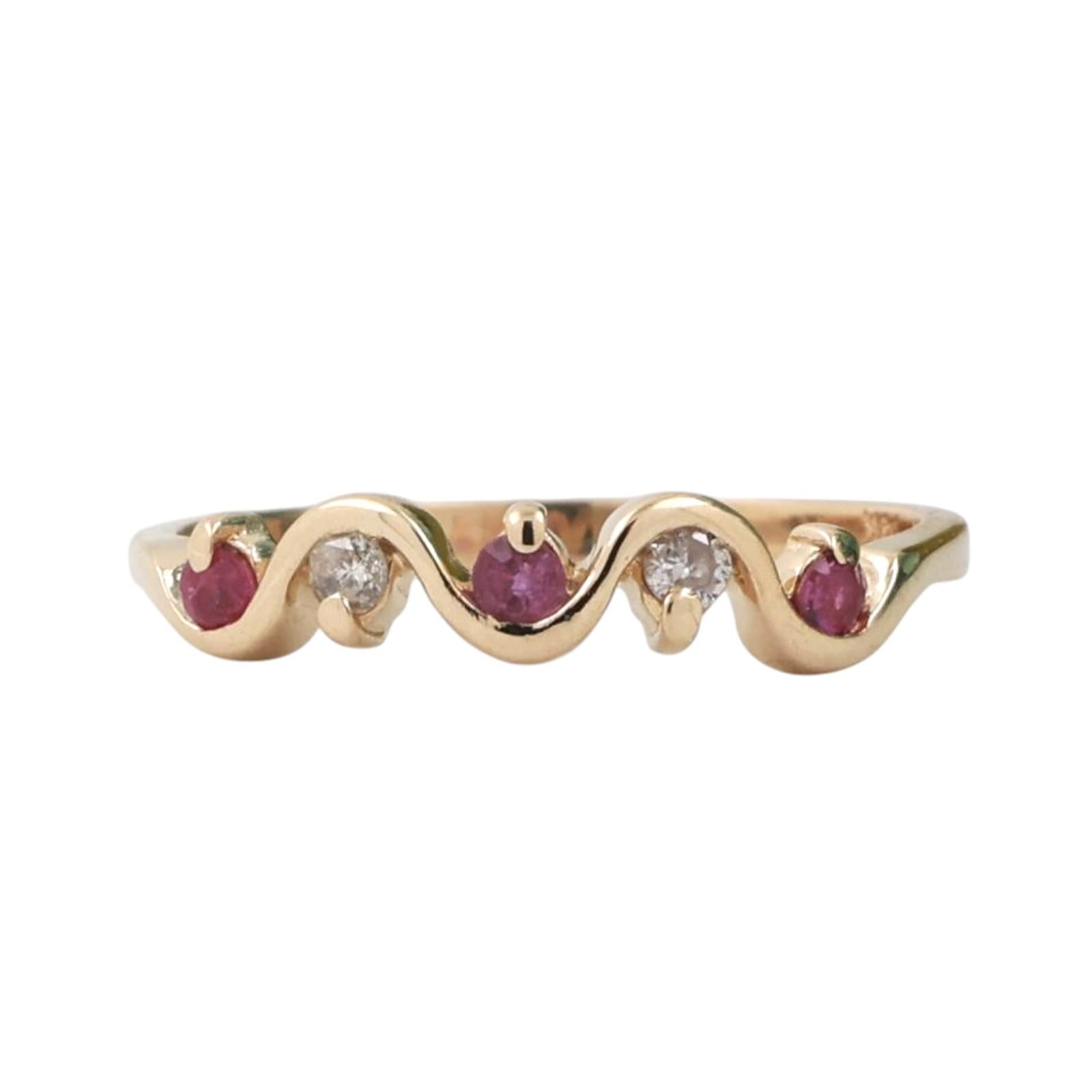 Ruby Diamond Swirl Band Ring 14K Yellow Gold 0.18 CTW Size 6.25 Ladies Estate