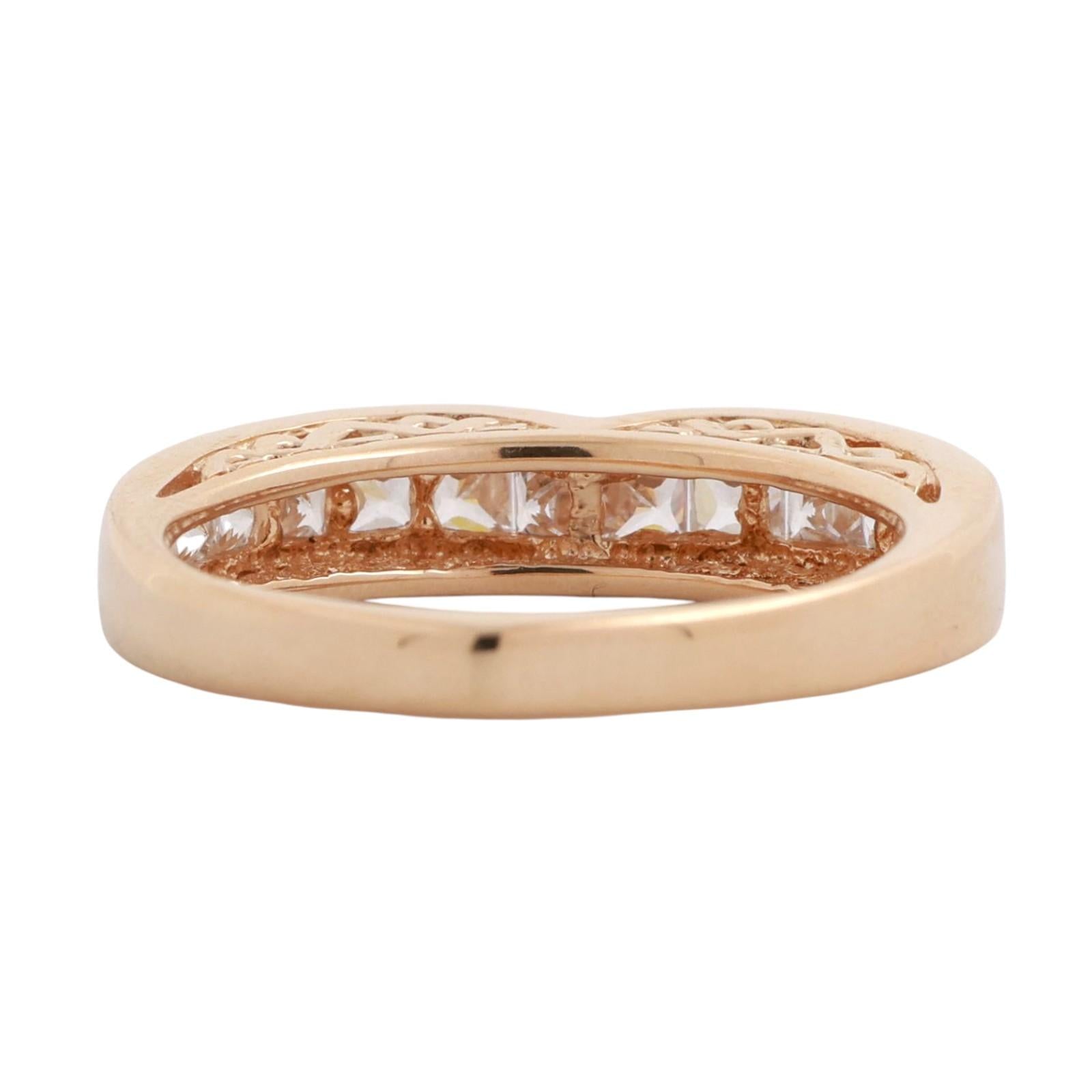 Half Eternity Heart Band Ring 14K Yellow Gold Cubic Ziconia Gems Size 8.75