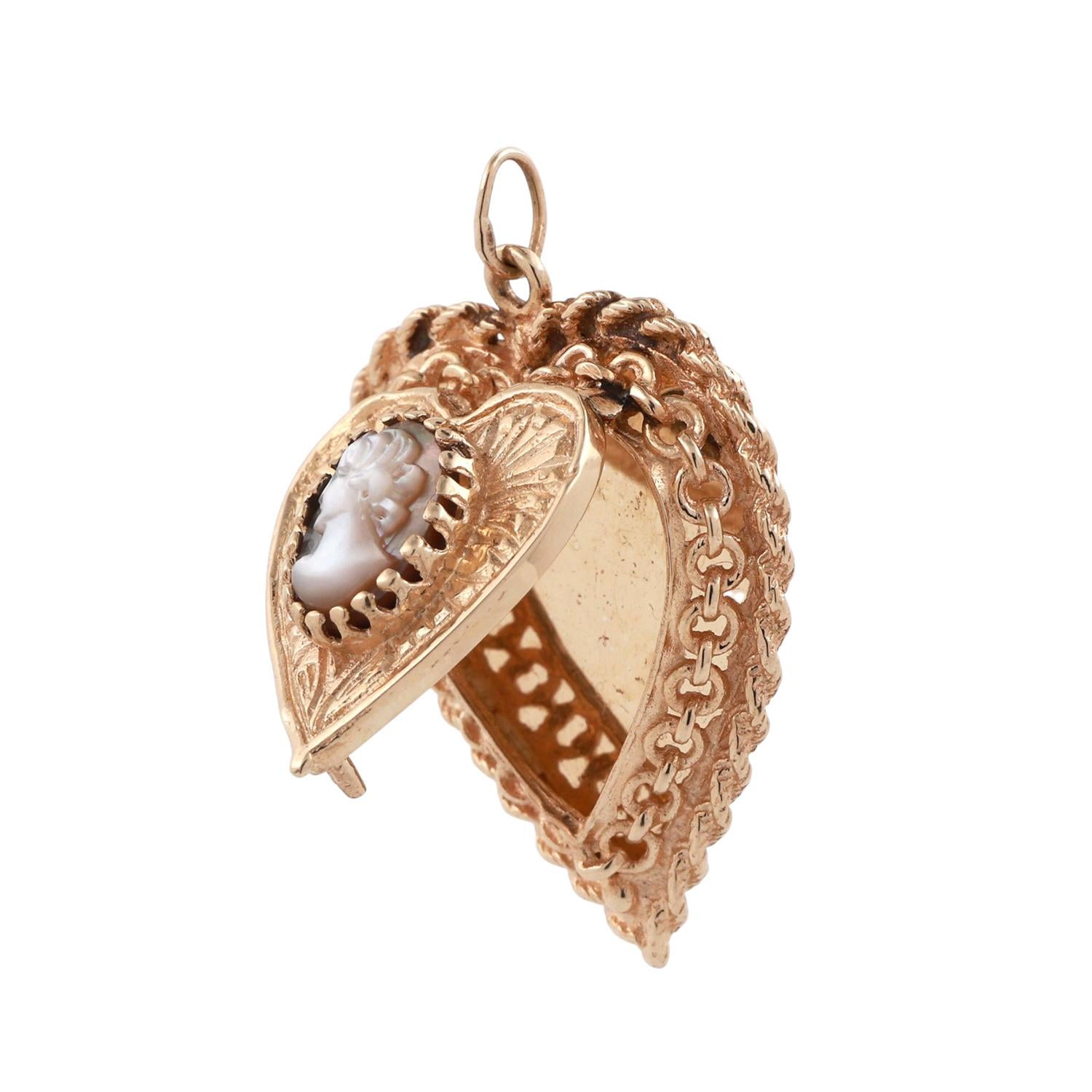 Vintage Cameo Heart Locket Pendant Charm 14K Yellow Gold Filigree Design 1.45"