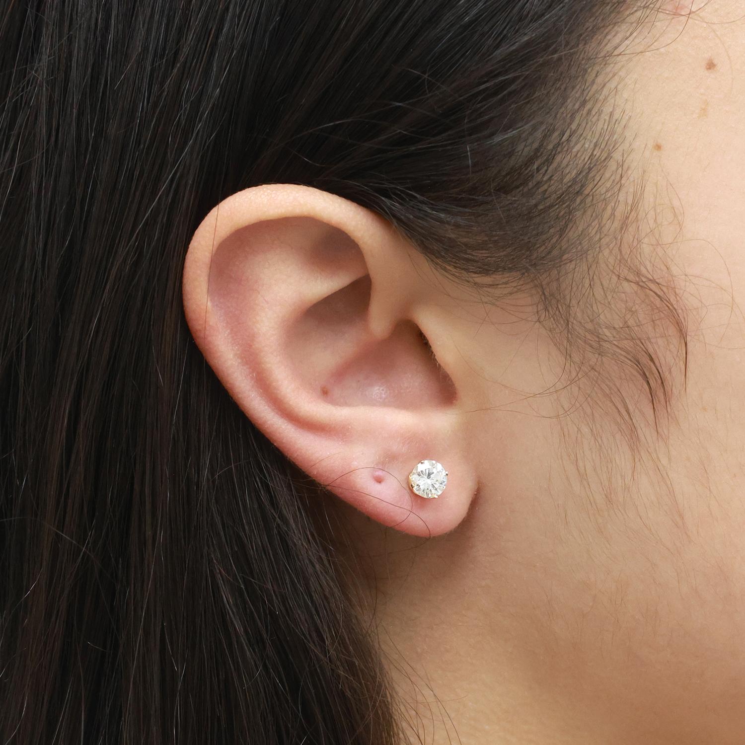 1.25 TW Round Diamond Stud Earrings 14K Yellow Gold 4-Prong Basket Set Unisex