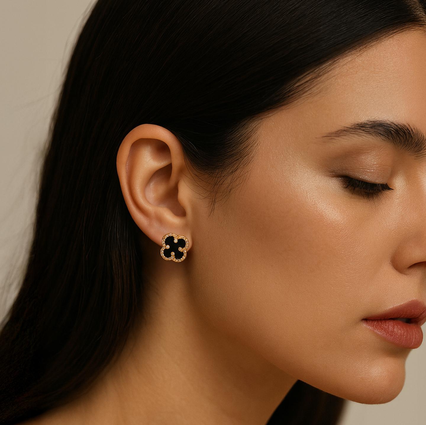 Four Leaf Clover Black Onyx Stud Earrings 14K Yellow Gold Ladies Estate