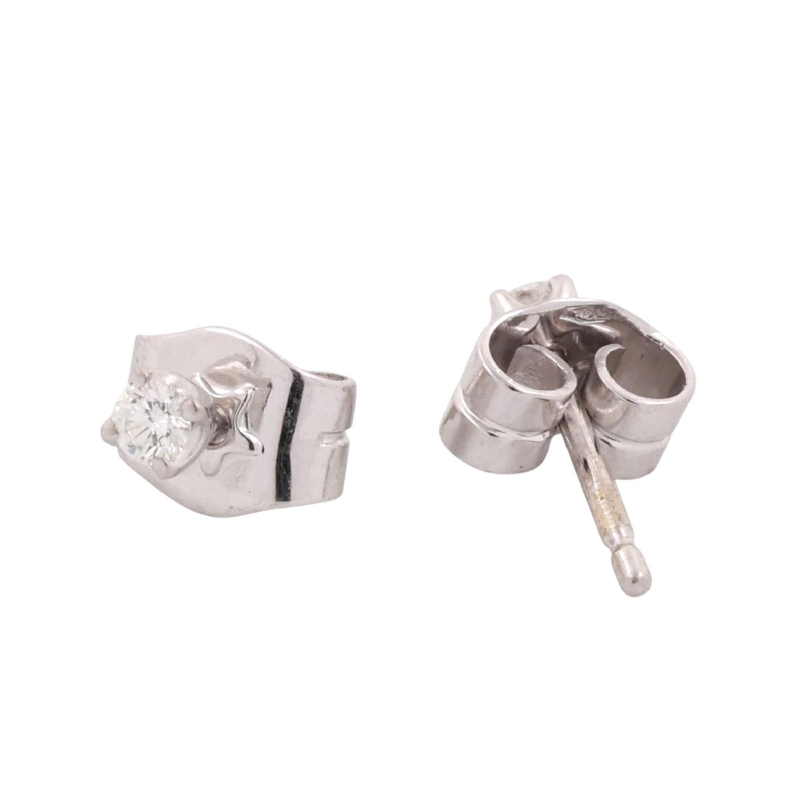 Round Diamond Stud Earrings 18K White Gold 0.10 TW 4-Prong Setting Unisex Estate