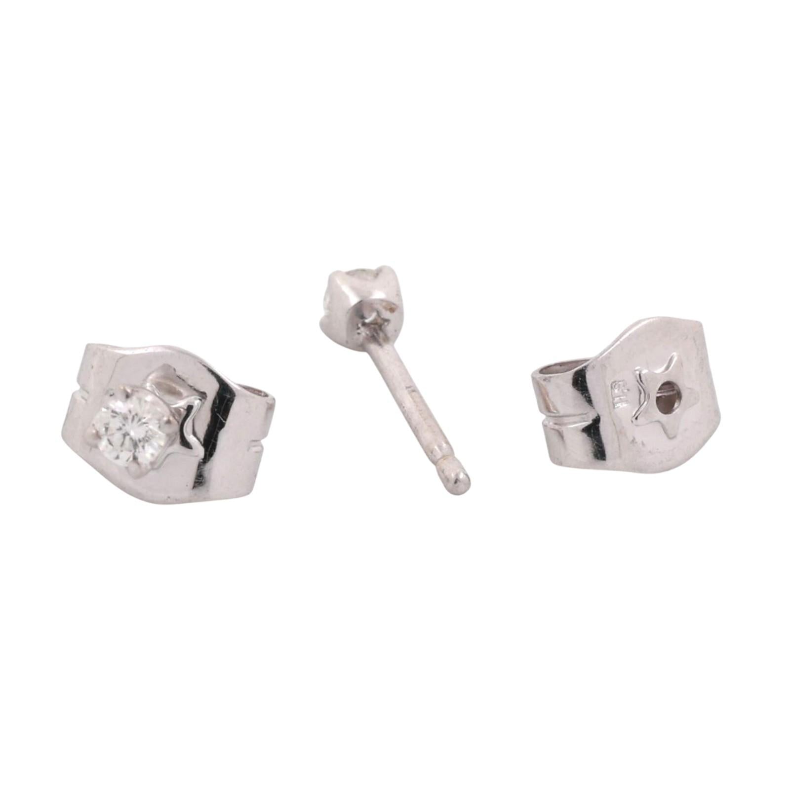 Round Diamond Stud Earrings 18K White Gold 0.10 TW 4-Prong Setting Unisex Estate
