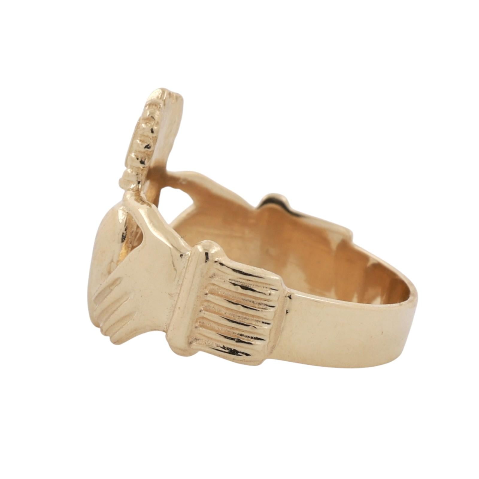 Claddagh Love Ring 14K Yellow Gold Size 6.25 Vintage Estate