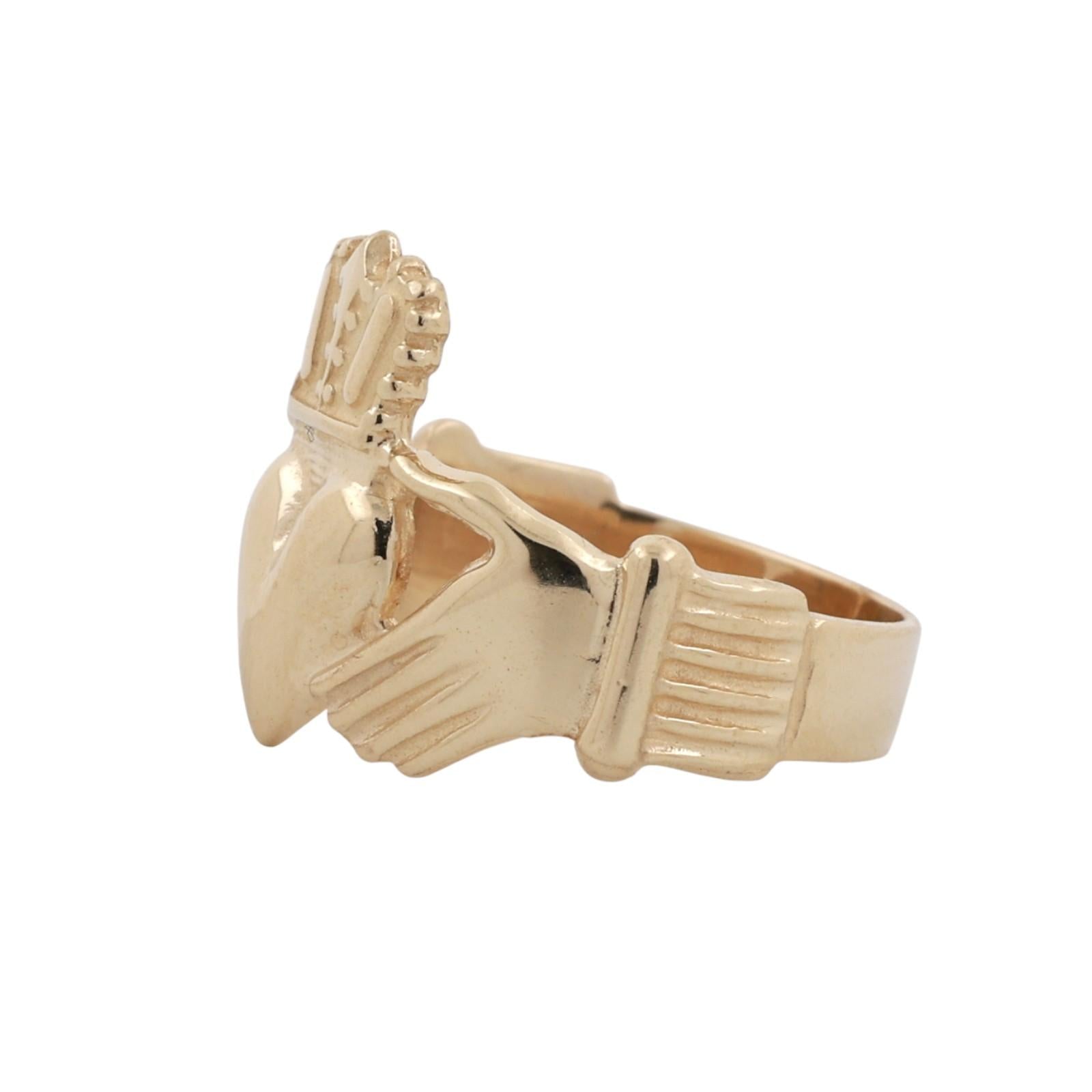 Claddagh Love Ring 14K Yellow Gold Size 6.25 Vintage Estate