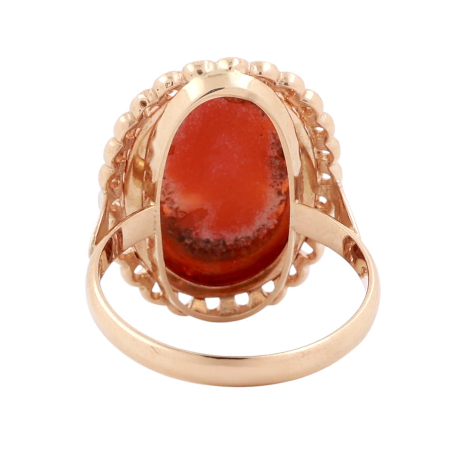 Ladies Vintage Cameo Ring 14K Yellow Gold Oval Bezel Set Cameo Size 7.75