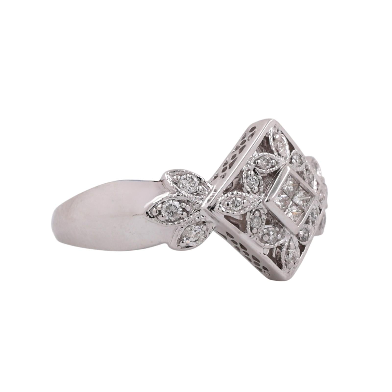 0.40 TW Diamond Floral Cocktail Ring 14K White Gold Size 8.25 Ladies Estate
