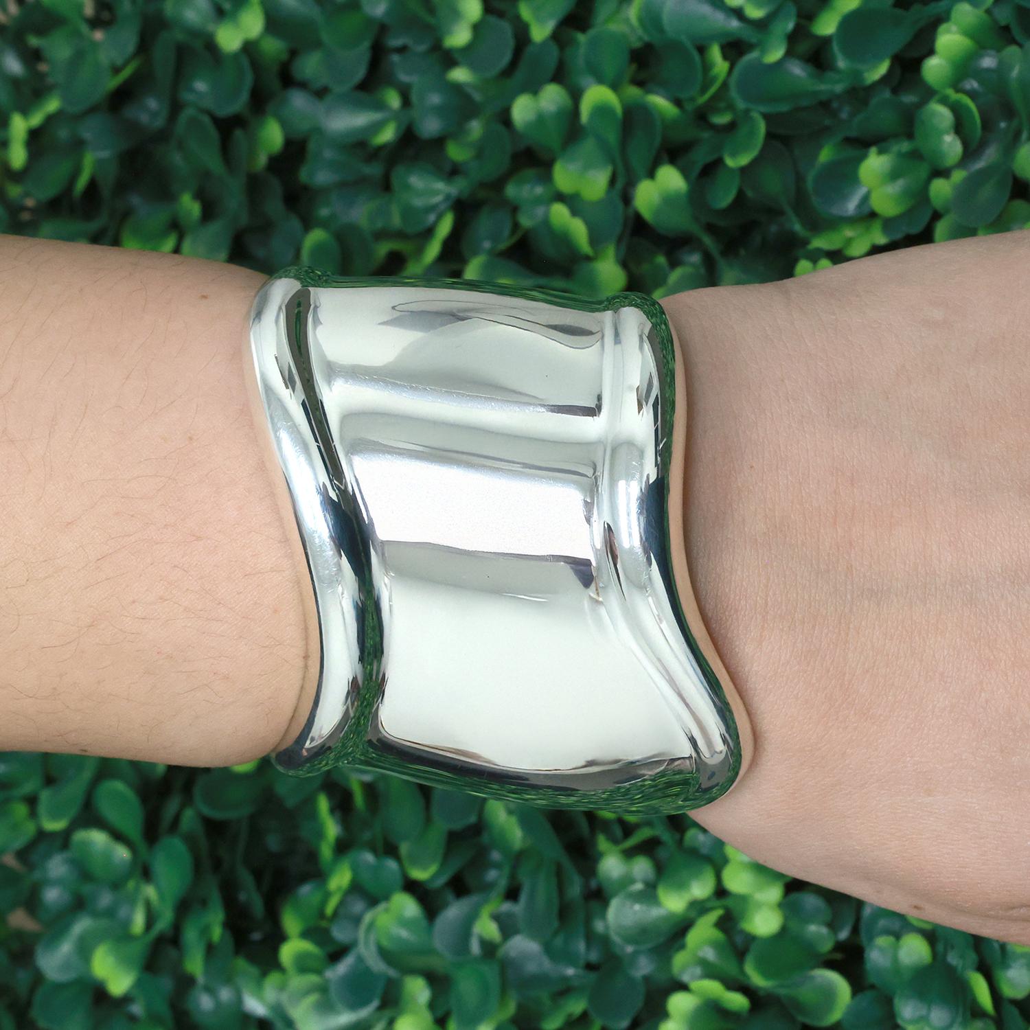 Tiffany & Co. Elsa Peretti Split Bone Cuff Bracelet Sterling Silver 6.25"-6.75"