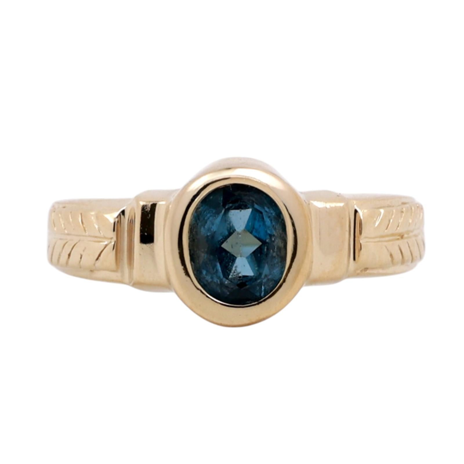 1.00 CT Oval Blue Topaz Solitaire Ring 14K Yellow Gold Size 9 Estate