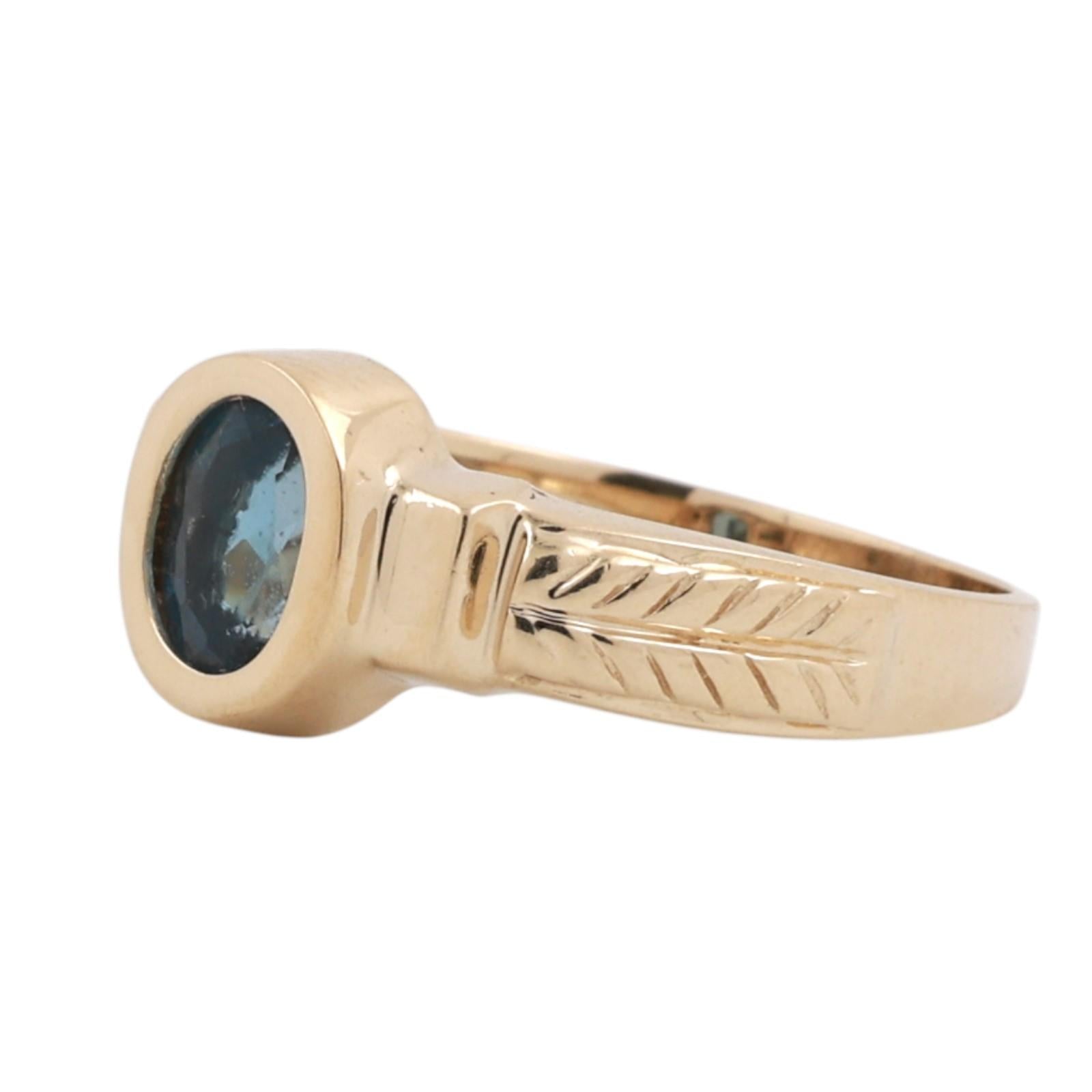1.00 CT Oval Blue Topaz Solitaire Ring 14K Yellow Gold Size 9 Estate