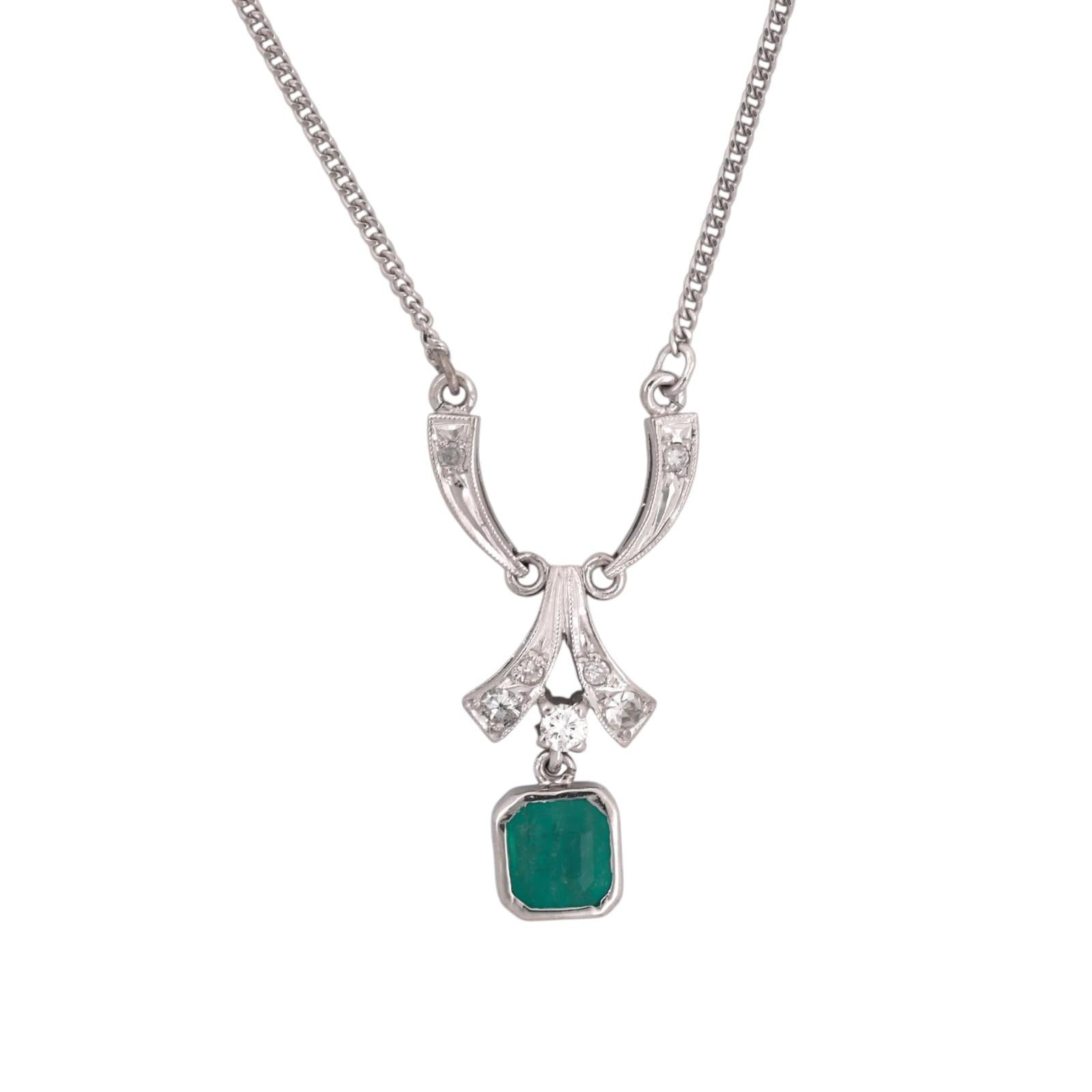 White Gold Emerald Diamond Art Deco Style Dangle Necklace Estate 0.95CTW