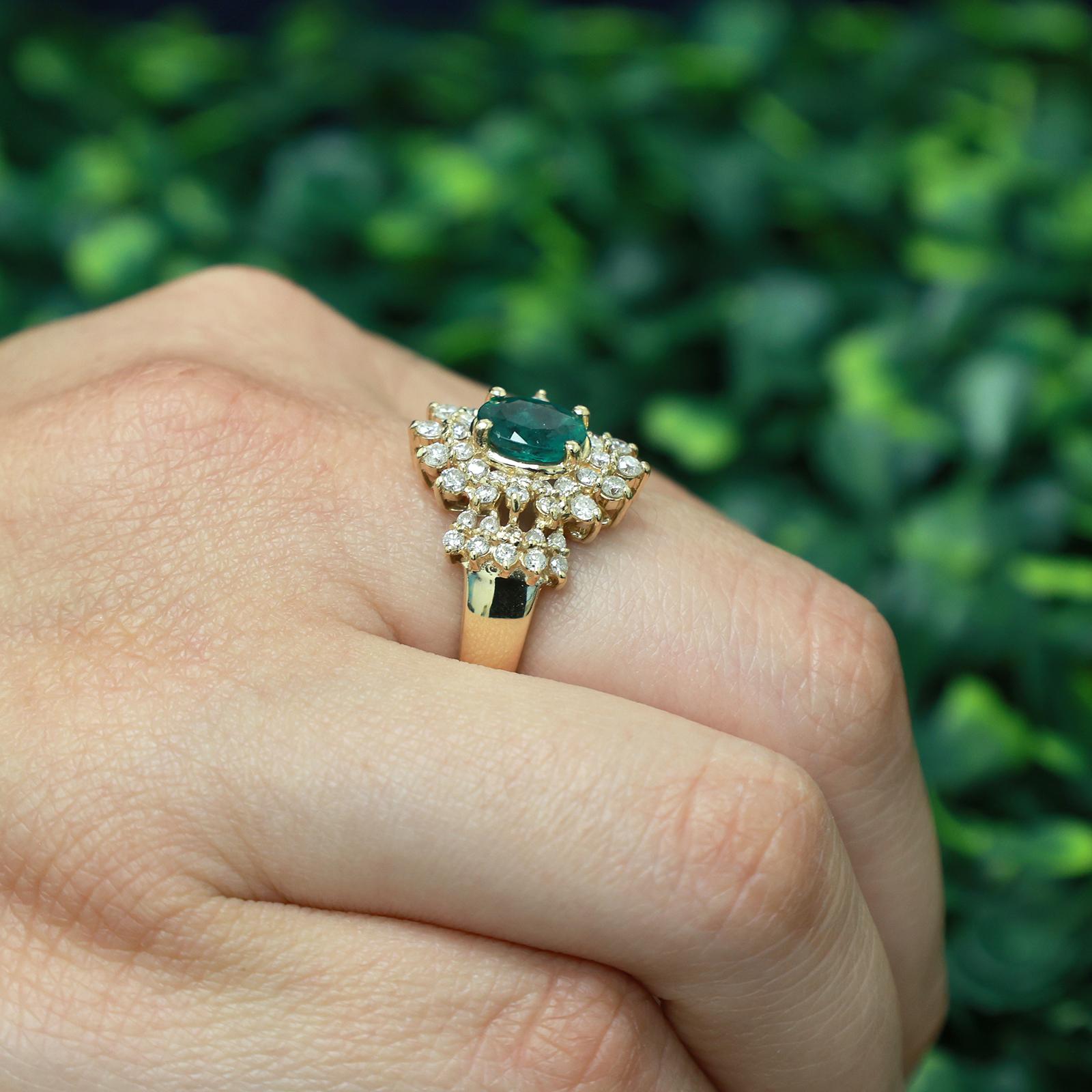 Emerald Diamond Halo Ring 14K Yellow Gold 0.85CT Emerald 1.00CTW Effy Size 9