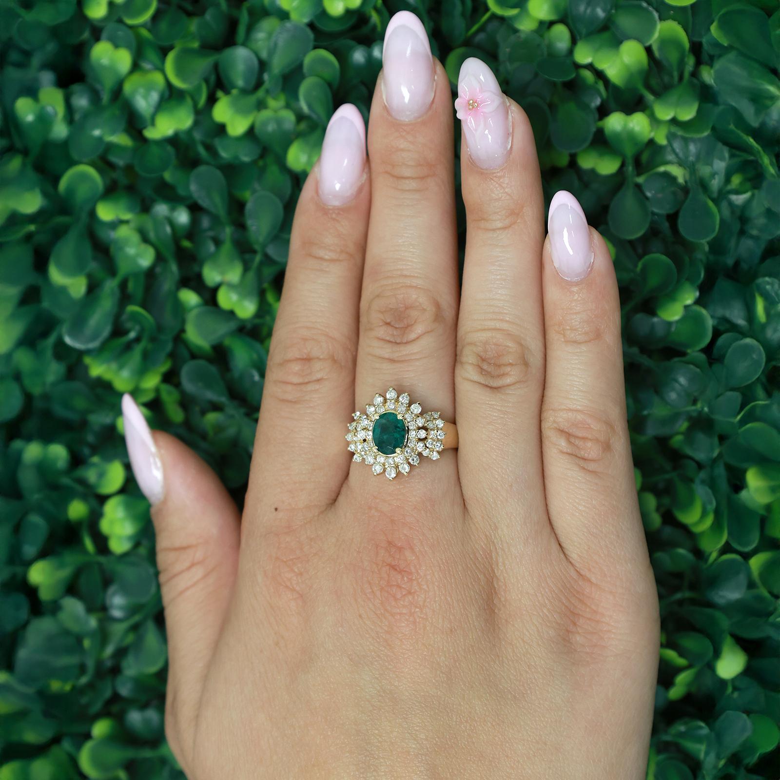 Emerald Diamond Halo Ring 14K Yellow Gold 0.85CT Emerald 1.00CTW Effy Size 9