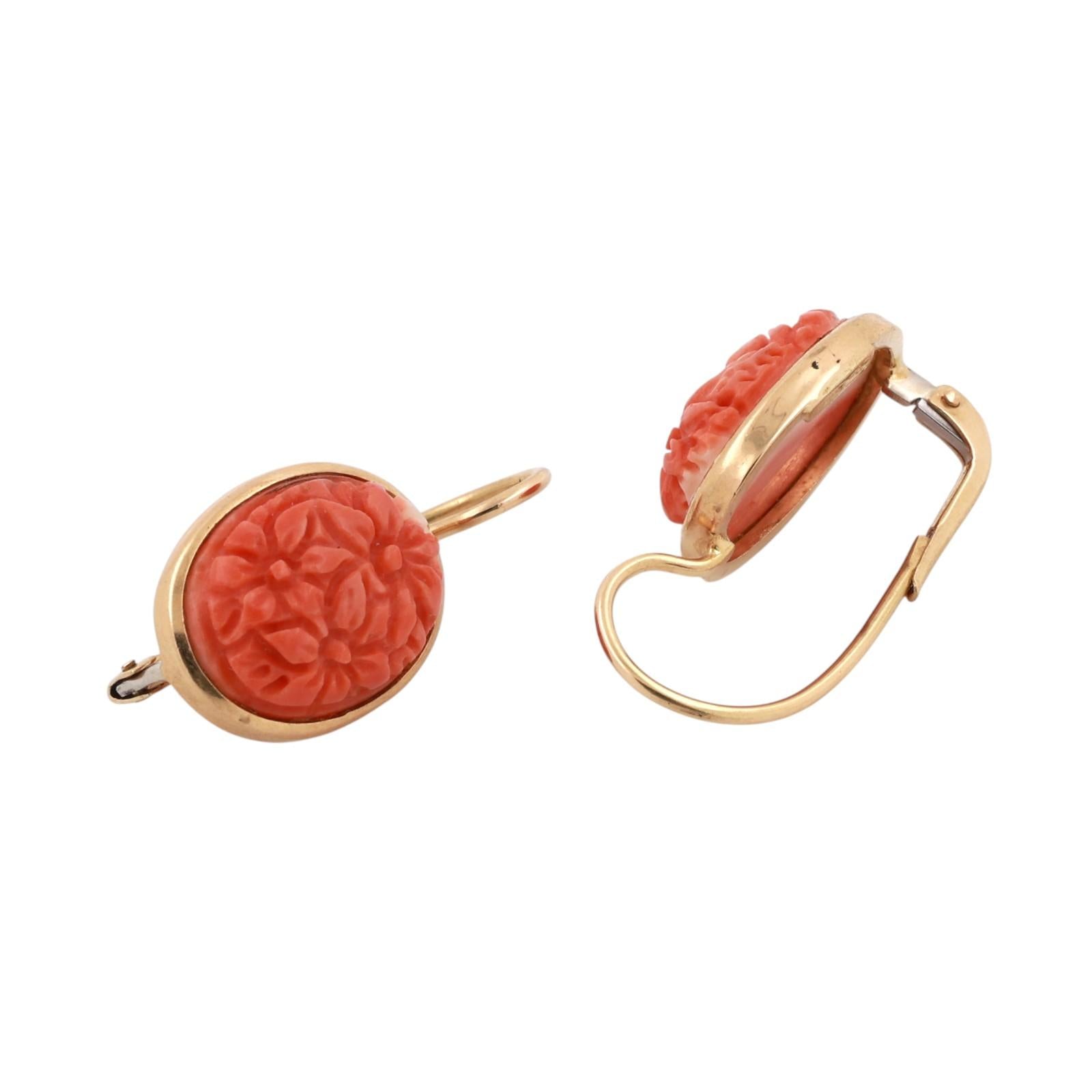18K Yellow Gold Carved Momo Coral Oval Floral Bezel Lever Back Earrings