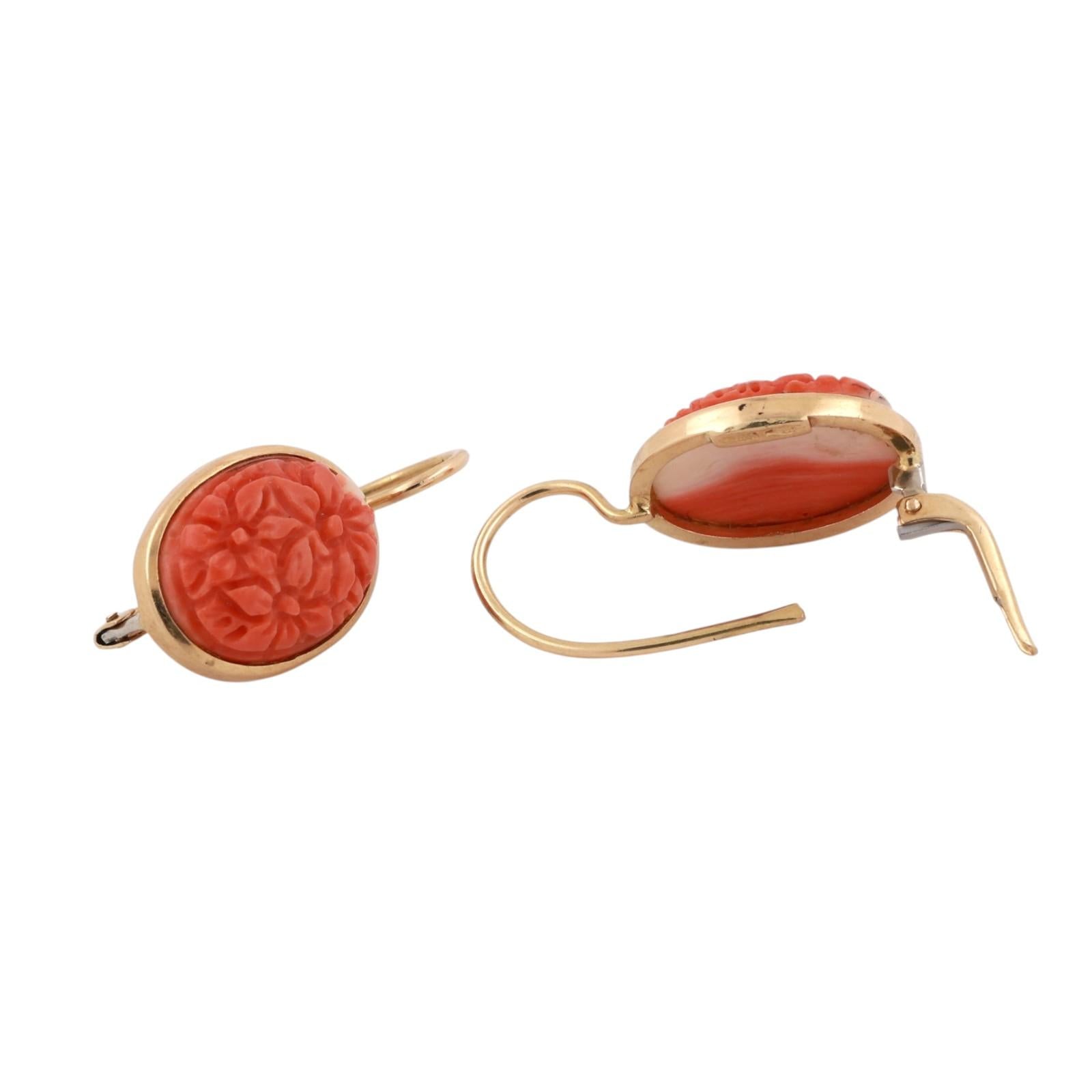 18K Yellow Gold Carved Momo Coral Oval Floral Bezel Lever Back Earrings