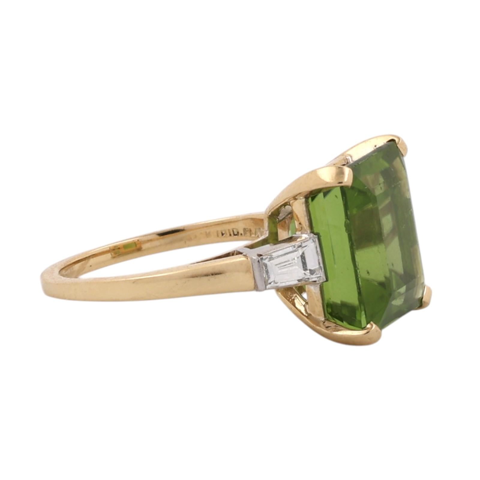 18K Gold Platinum 6.70CTW Emerald Cut Peridot Diamond Ring Estate Size 6
