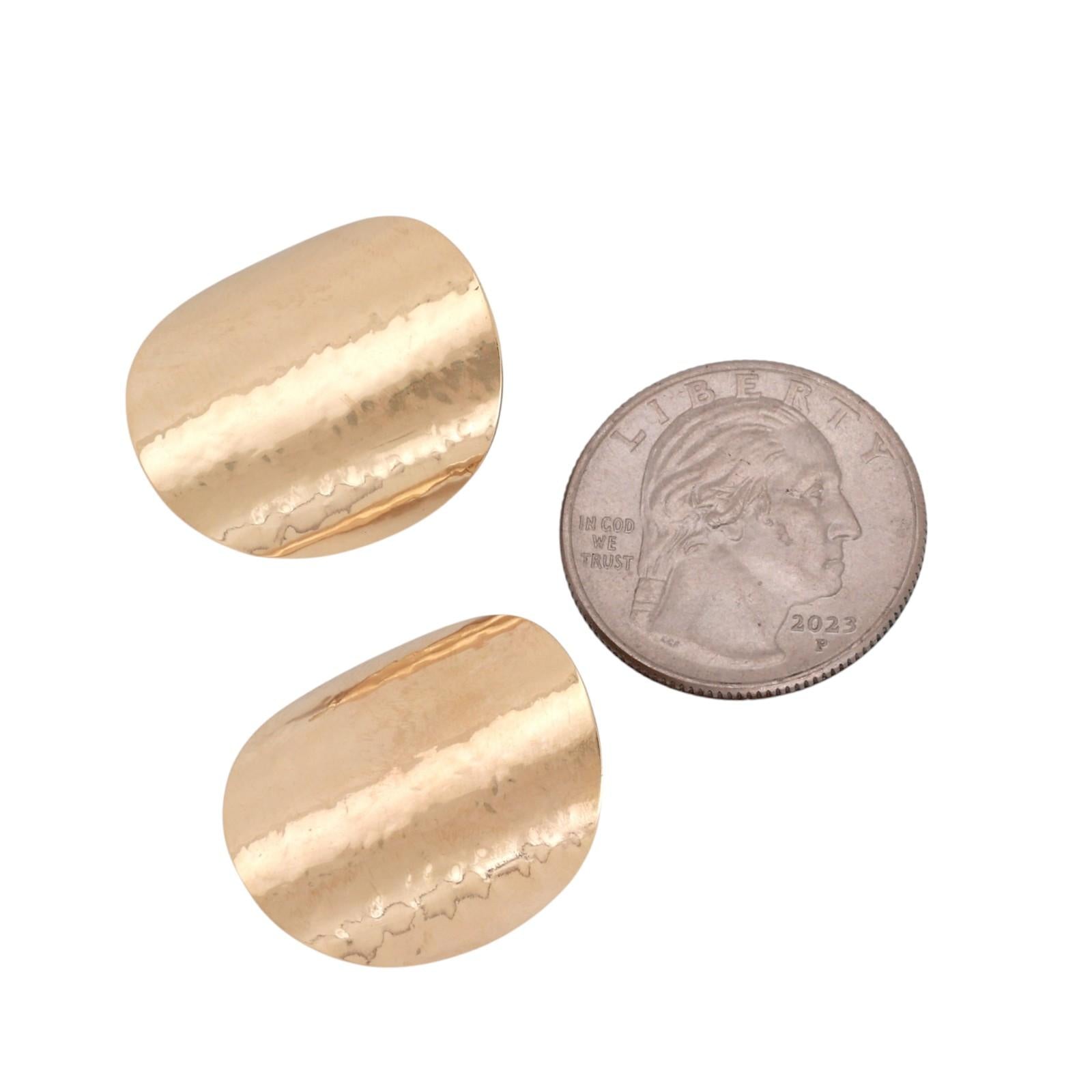 Vintage 14K Yellow Gold Hammered Textured Oval Disc Statement Stud Earrings