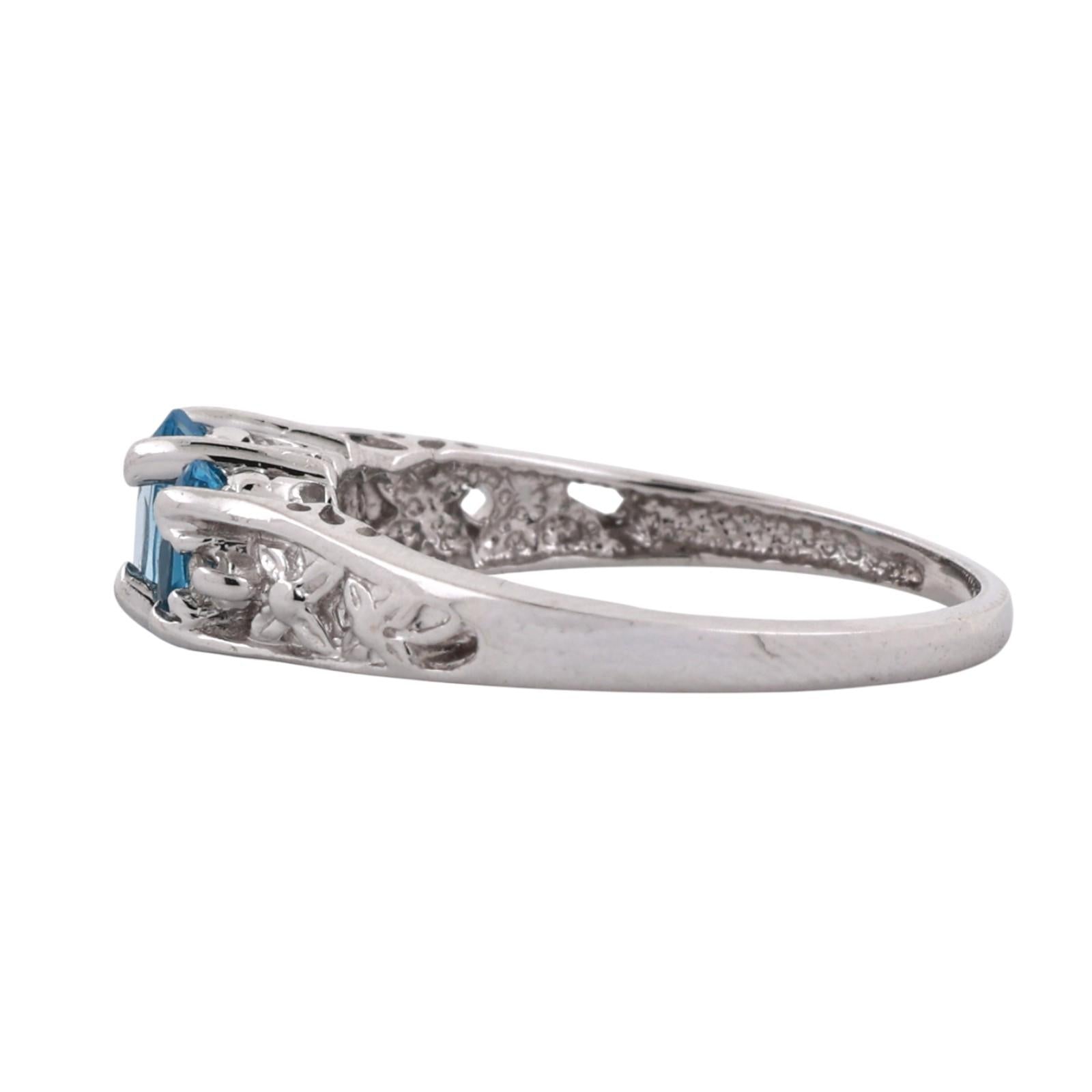14K White Gold 3-Stone Blue Topaz Diamond Ring Oval Gemstones Size 6.5