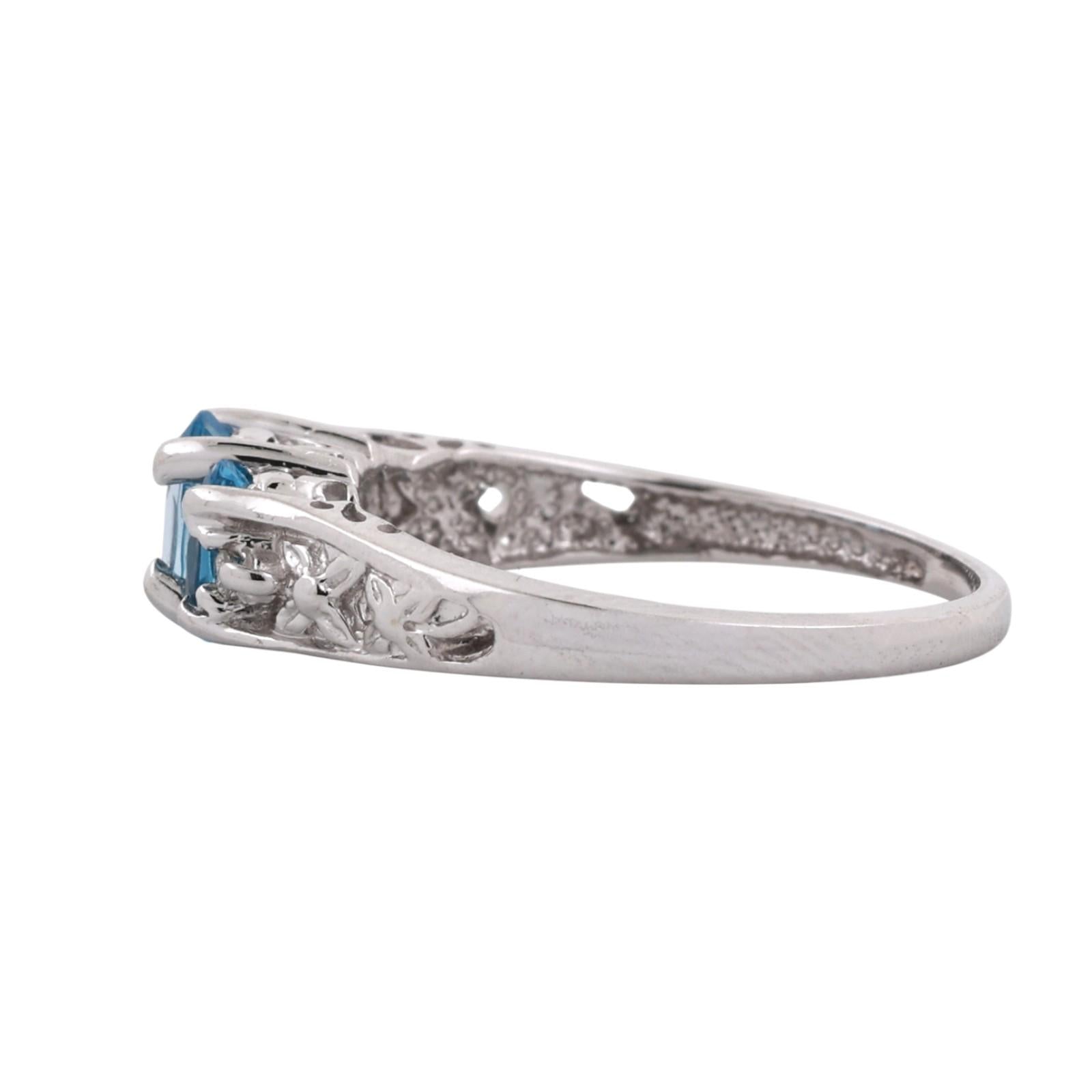 14K White Gold 3-Stone Blue Topaz Diamond Ring Oval Gemstones Size 6.5