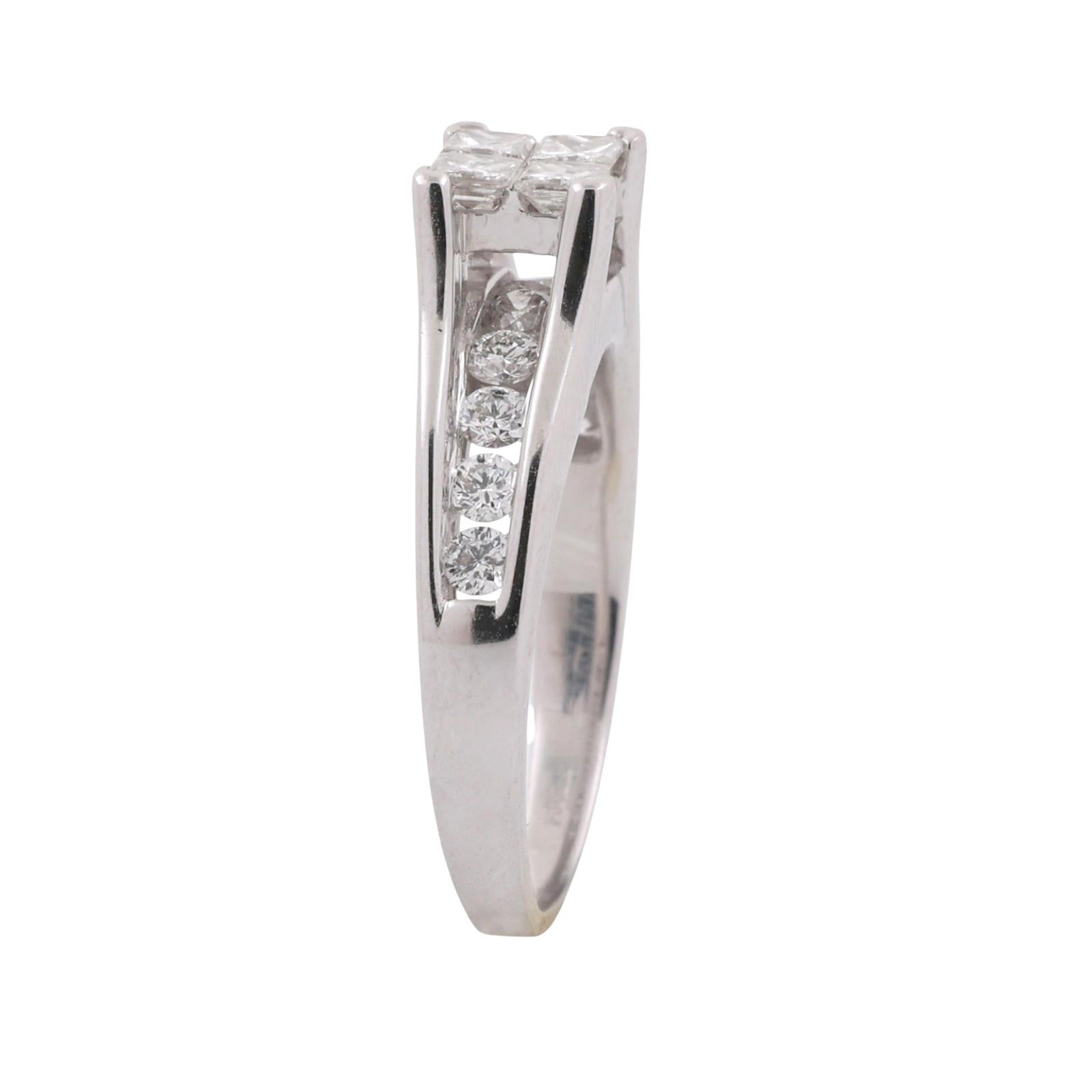 14K White Gold 1.00CTW Princess & Round Diamond Cluster Ring Size 7.75