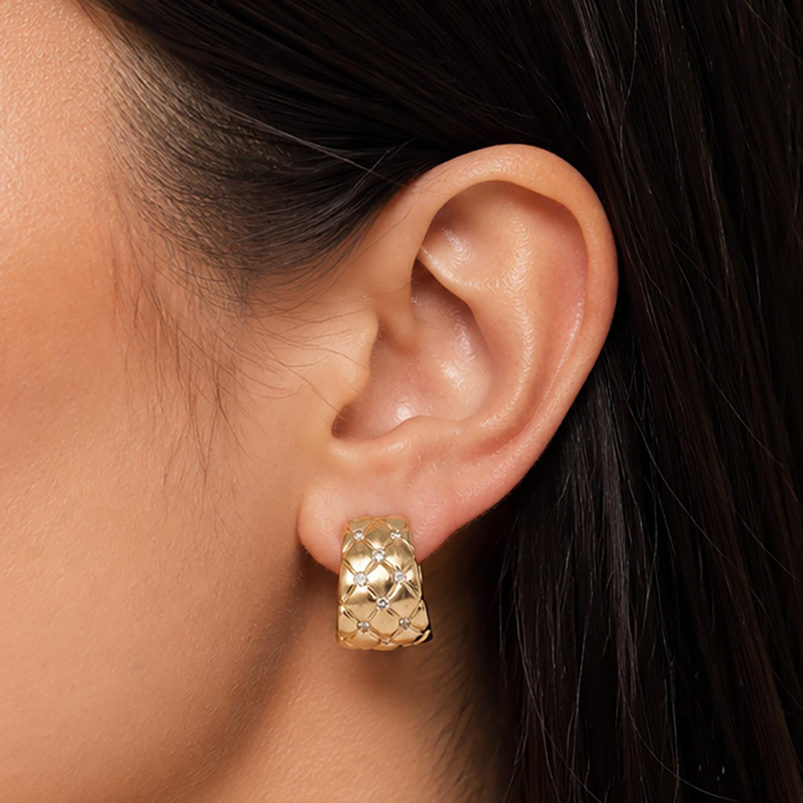 14K Yellow Gold Diamond Quilted Wide Huggie Hoop Earrings 0.42CTW Estate